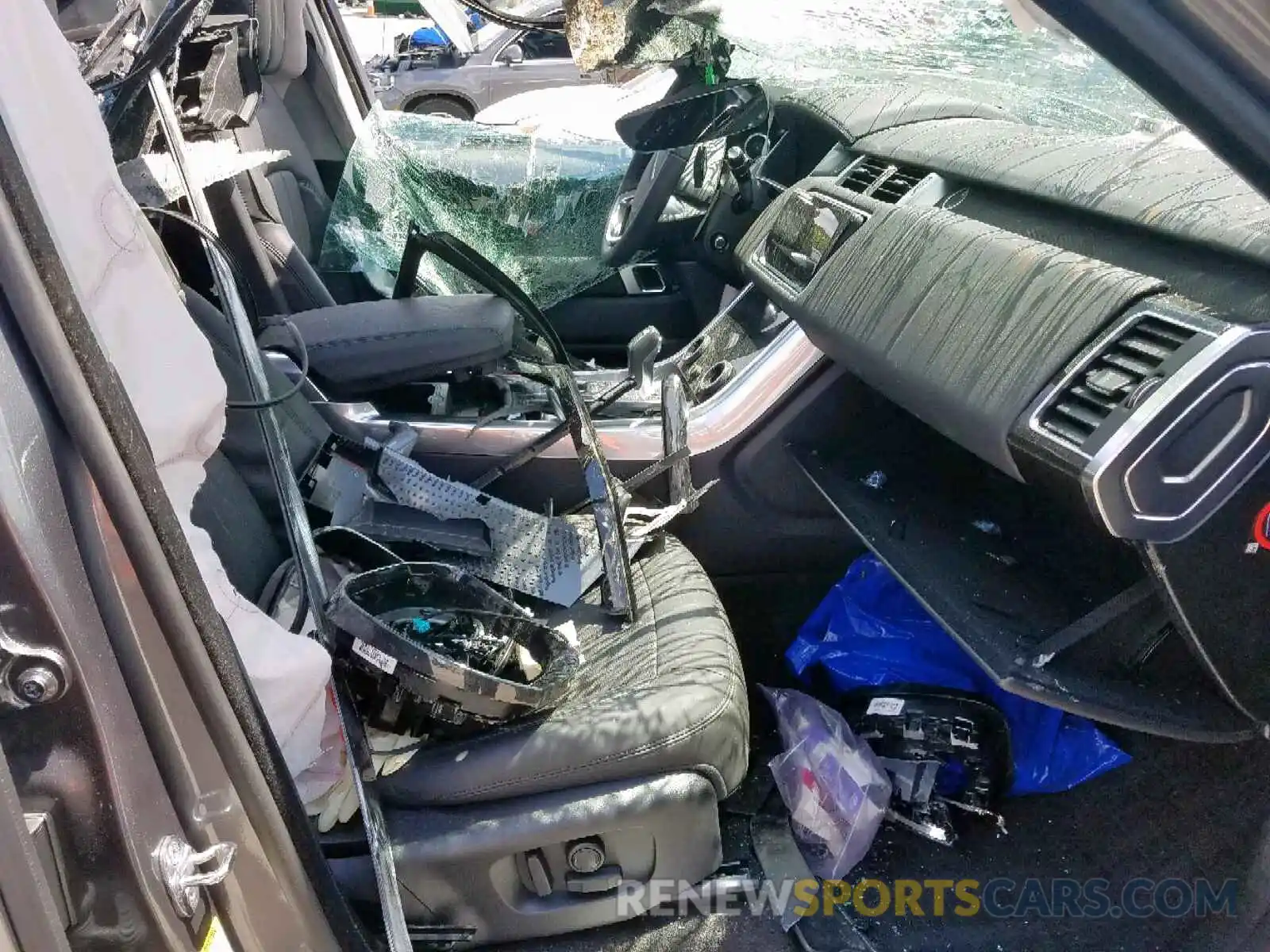 5 Photograph of a damaged car SALWR2RV4KA840654 LAND ROVER RANGE ROVE 2019