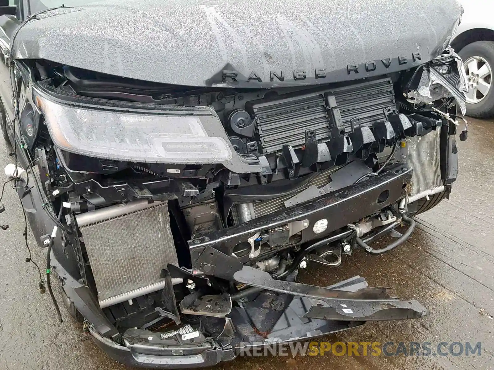 9 Photograph of a damaged car SALWV2SV5KA417202 LAND ROVER RANGE ROVE 2019