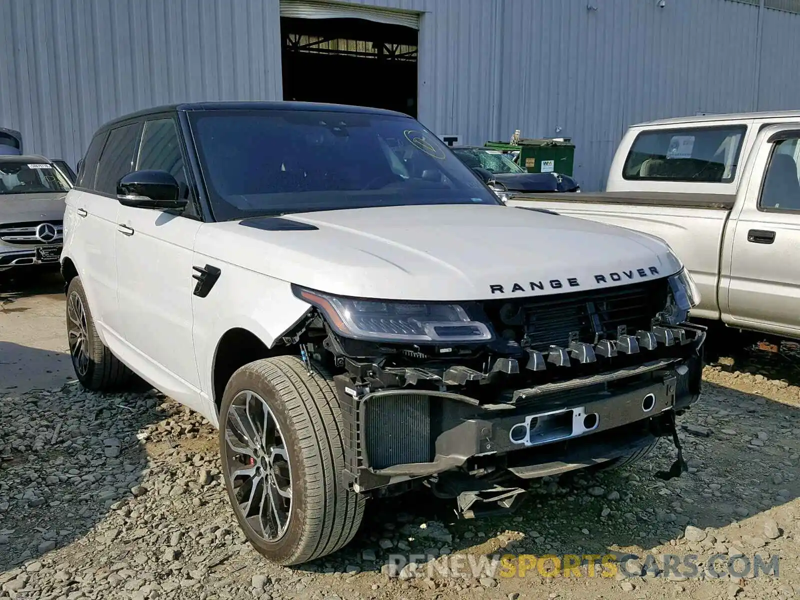 1 Фотография поврежденного автомобиля SALWV2SVXKA817501 LAND ROVER RANGE ROVE 2019