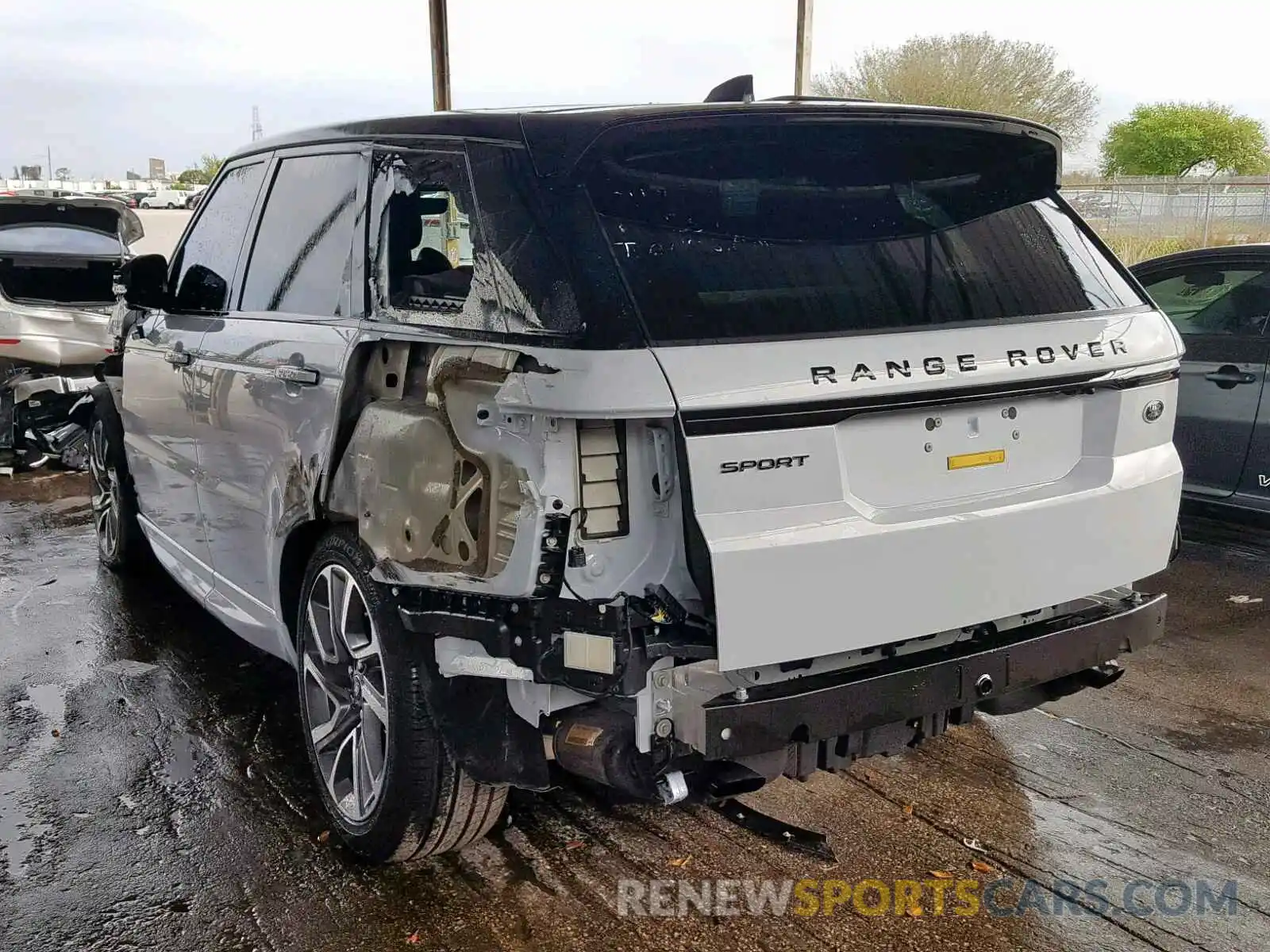 3 Photograph of a damaged car SALWV2SVXKA818910 LAND ROVER RANGE ROVE 2019