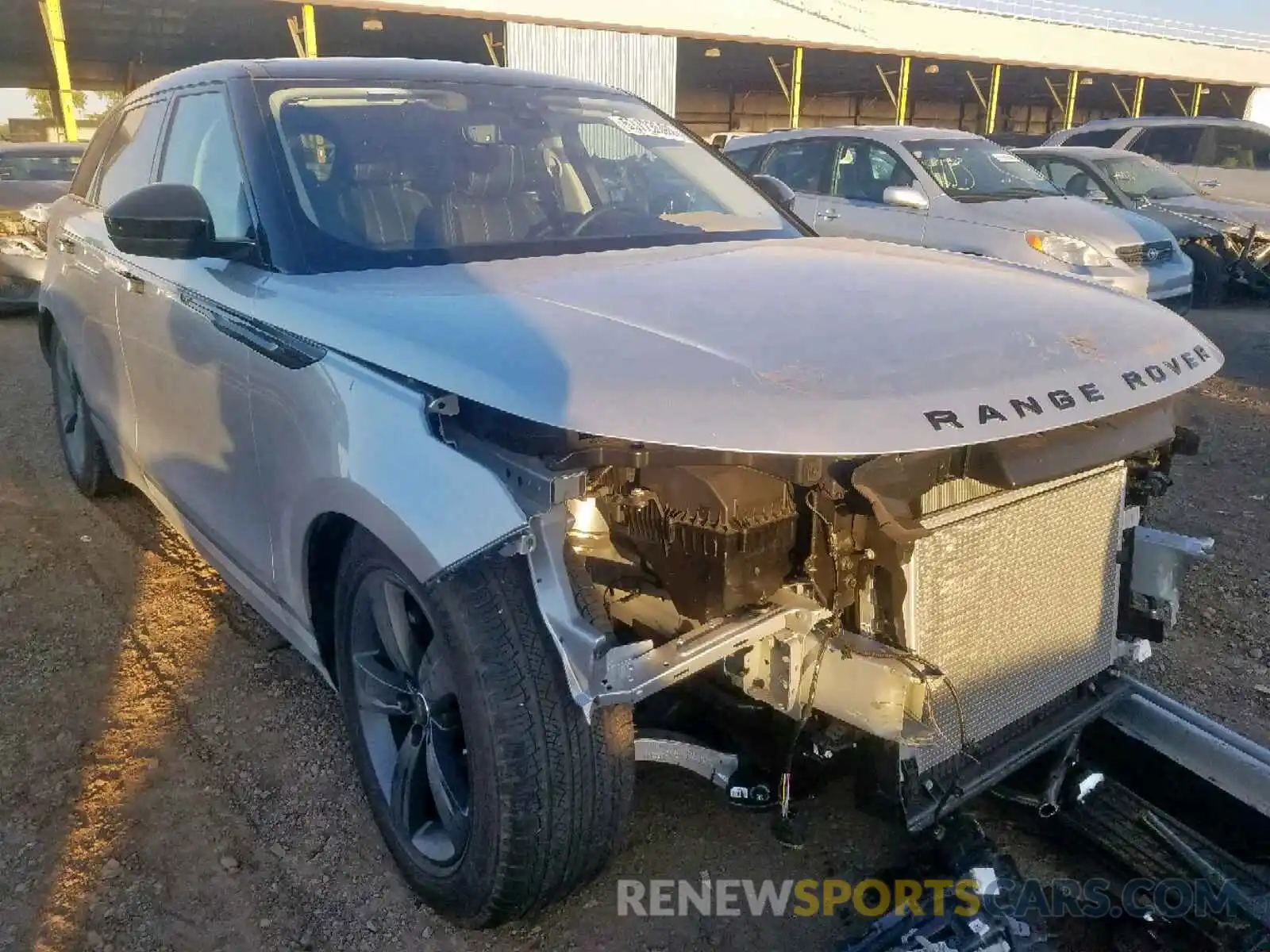 1 Photograph of a damaged car SALYB2FV4KA226429 LAND ROVER RANGE ROVE 2019