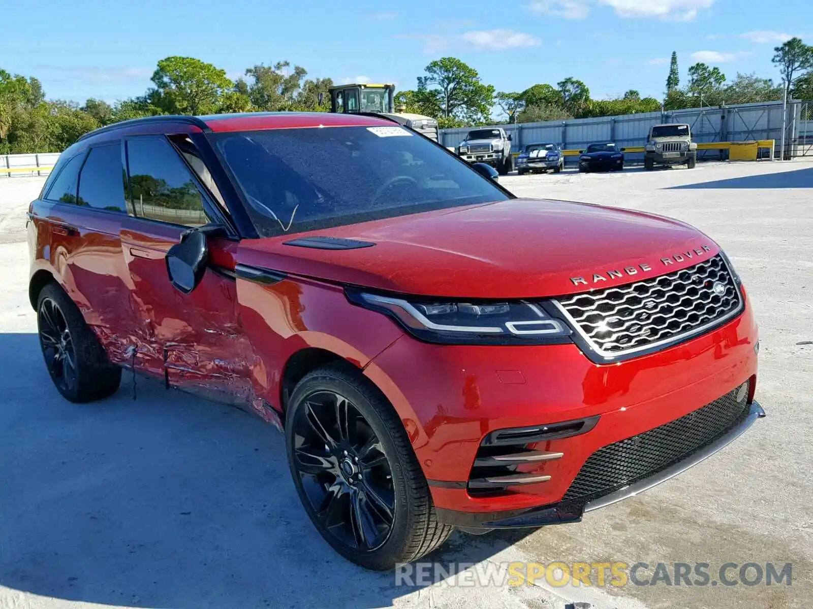 1 Photograph of a damaged car SALYL2EX0KA783970 LAND ROVER RANGE ROVE 2019