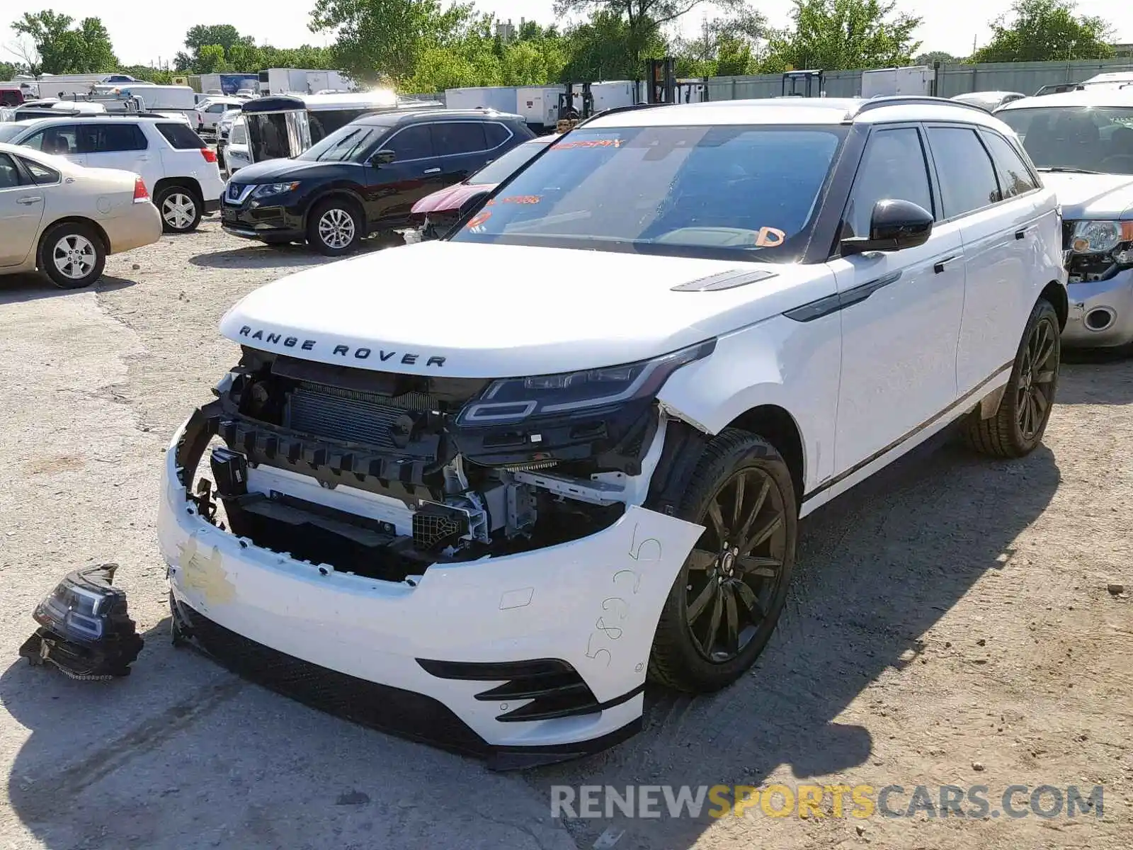 2 Фотография поврежденного автомобиля SALYL2EX2KA797286 LAND ROVER RANGE ROVE 2019