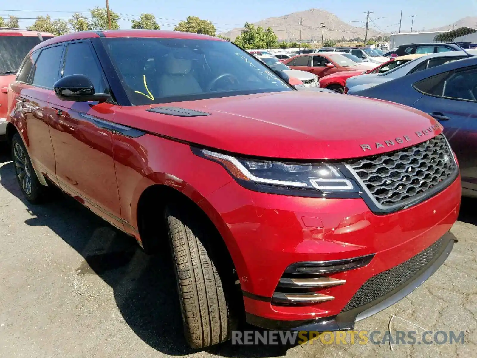 1 Photograph of a damaged car SALYL2EX5KA779574 LAND ROVER RANGE ROVE 2019