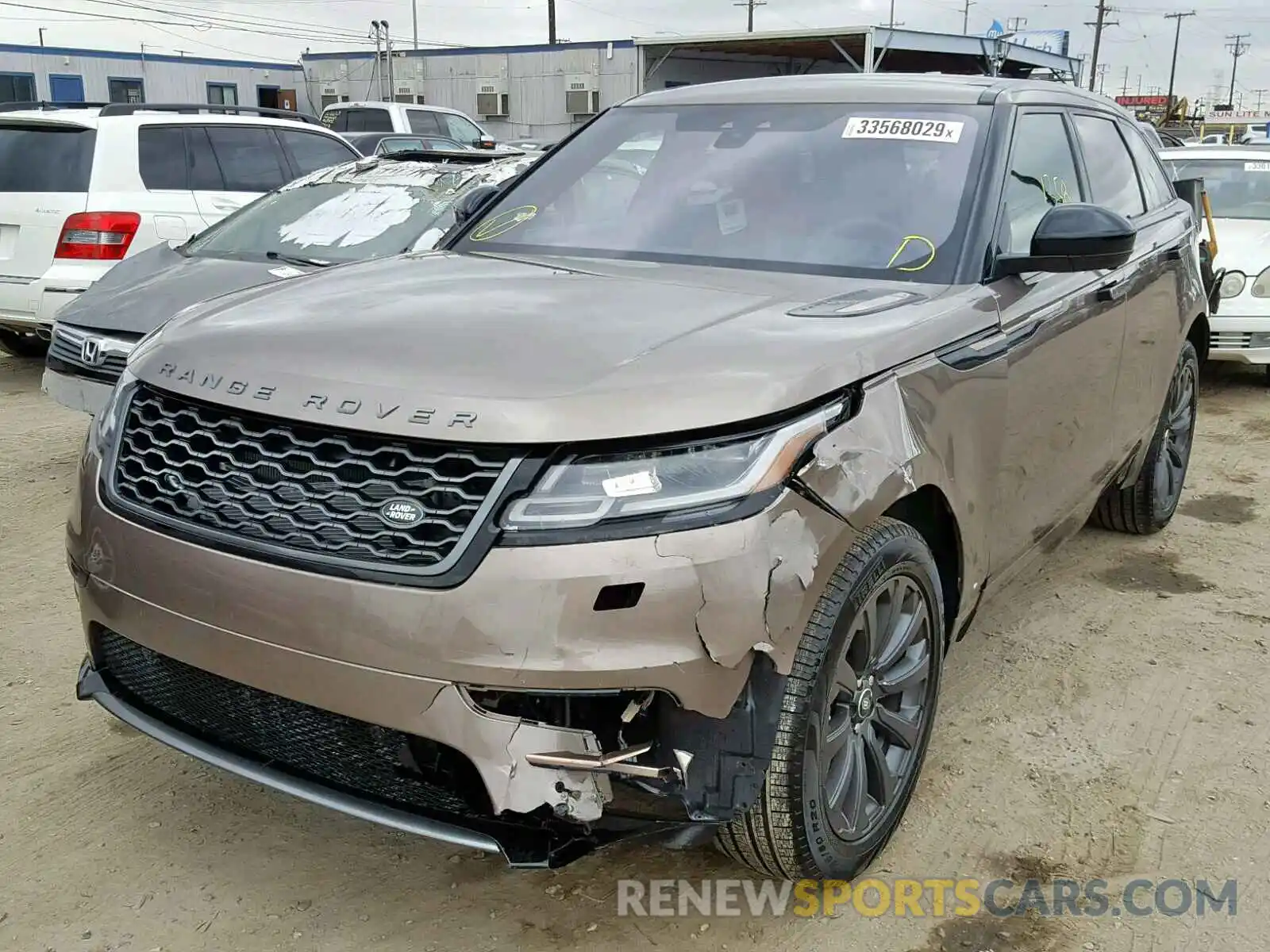 2 Фотография поврежденного автомобиля SALYL2EX7KA783030 LAND ROVER RANGE ROVE 2019