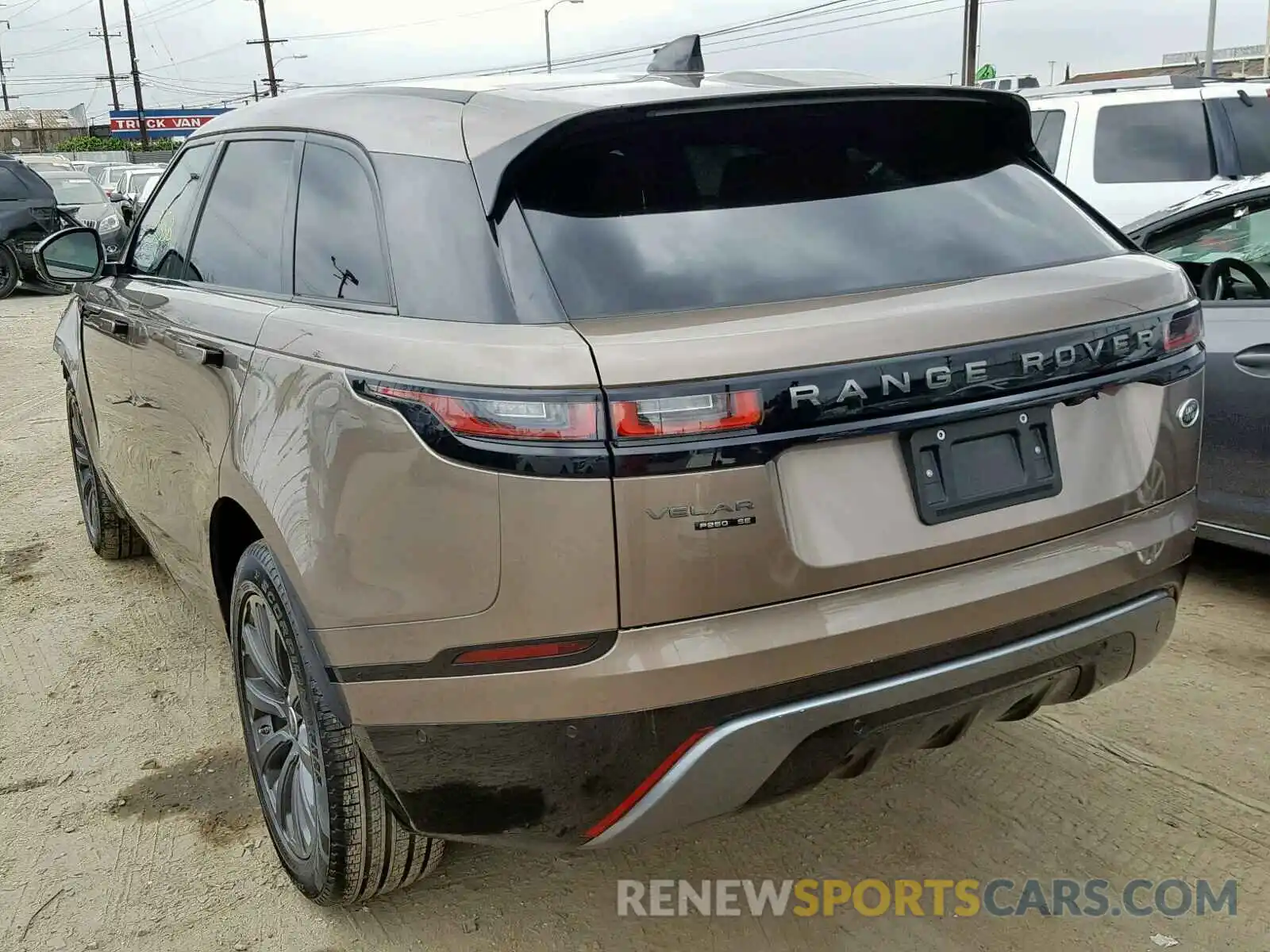 3 Photograph of a damaged car SALYL2EX7KA783030 LAND ROVER RANGE ROVE 2019