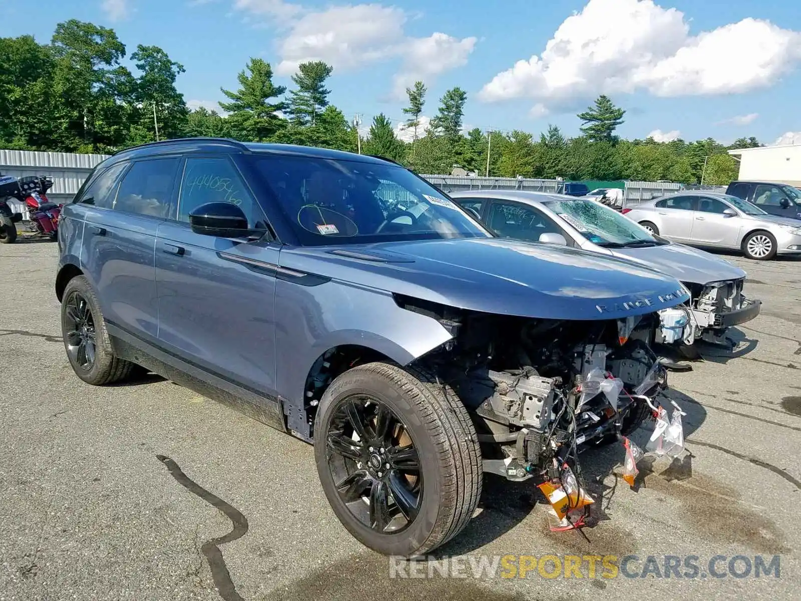 1 Photograph of a damaged car SALYL2EXXKA783457 LAND ROVER RANGE ROVE 2019