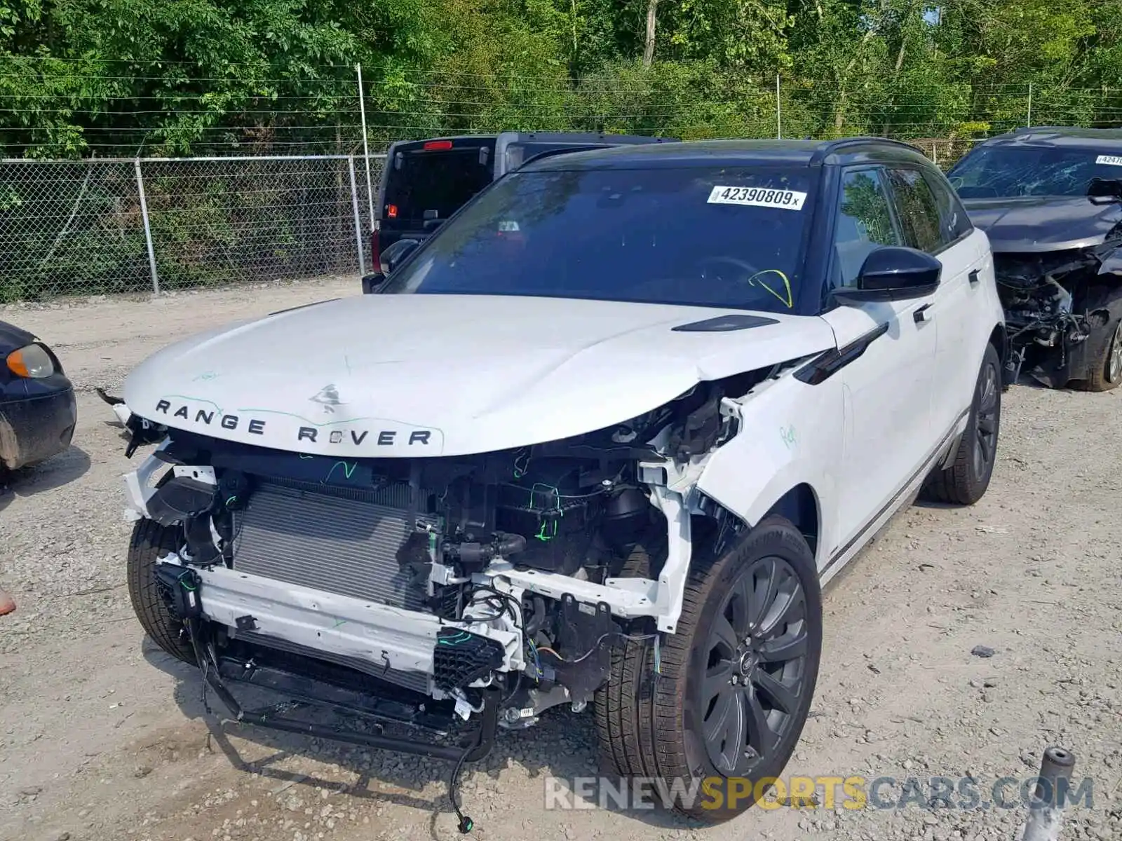 2 Photograph of a damaged car SALYL3FV4KA207988 LAND ROVER RANGE ROVE 2019