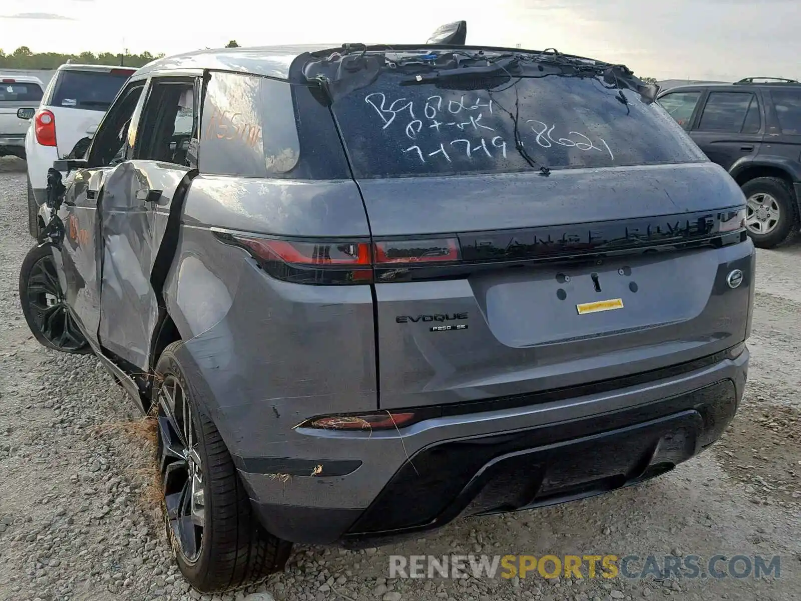 3 Photograph of a damaged car SALZP2FX2LH008621 LAND ROVER RANGE ROVE 2020