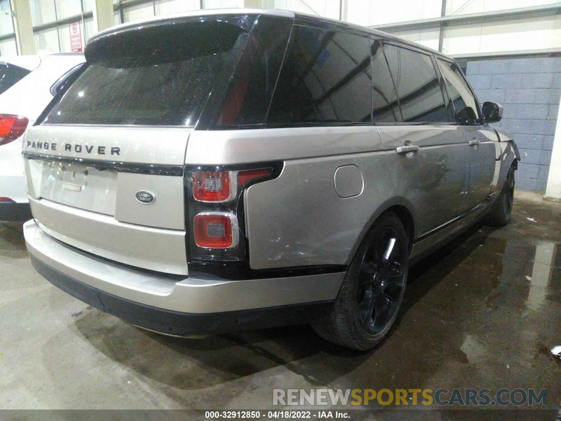 4 Фотография поврежденного автомобиля 00LGS5REXKA552535 LAND ROVER RANGE ROVER 2019