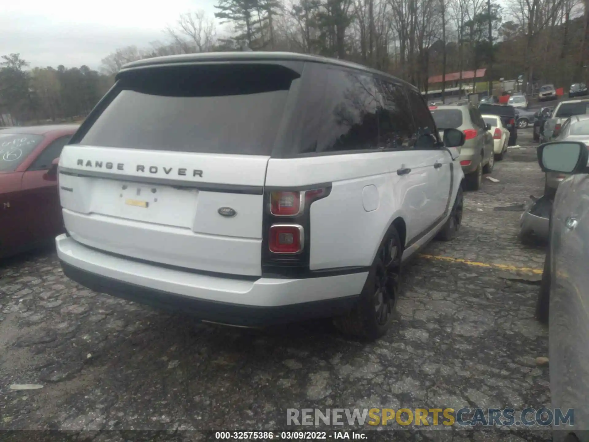 4 Photograph of a damaged car SALGR2RV6KA548458 LAND ROVER RANGE ROVER 2019