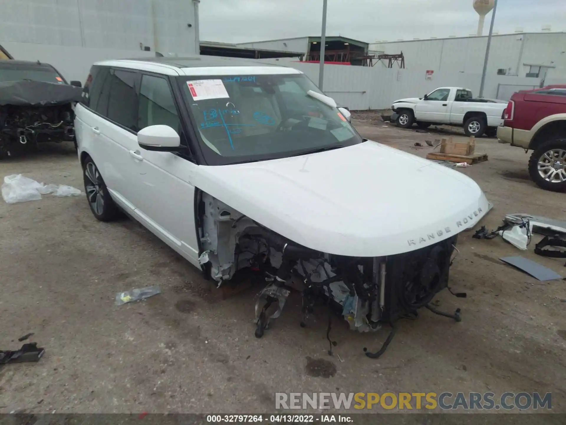 1 Photograph of a damaged car SALGS2RE0KA543177 LAND ROVER RANGE ROVER 2019