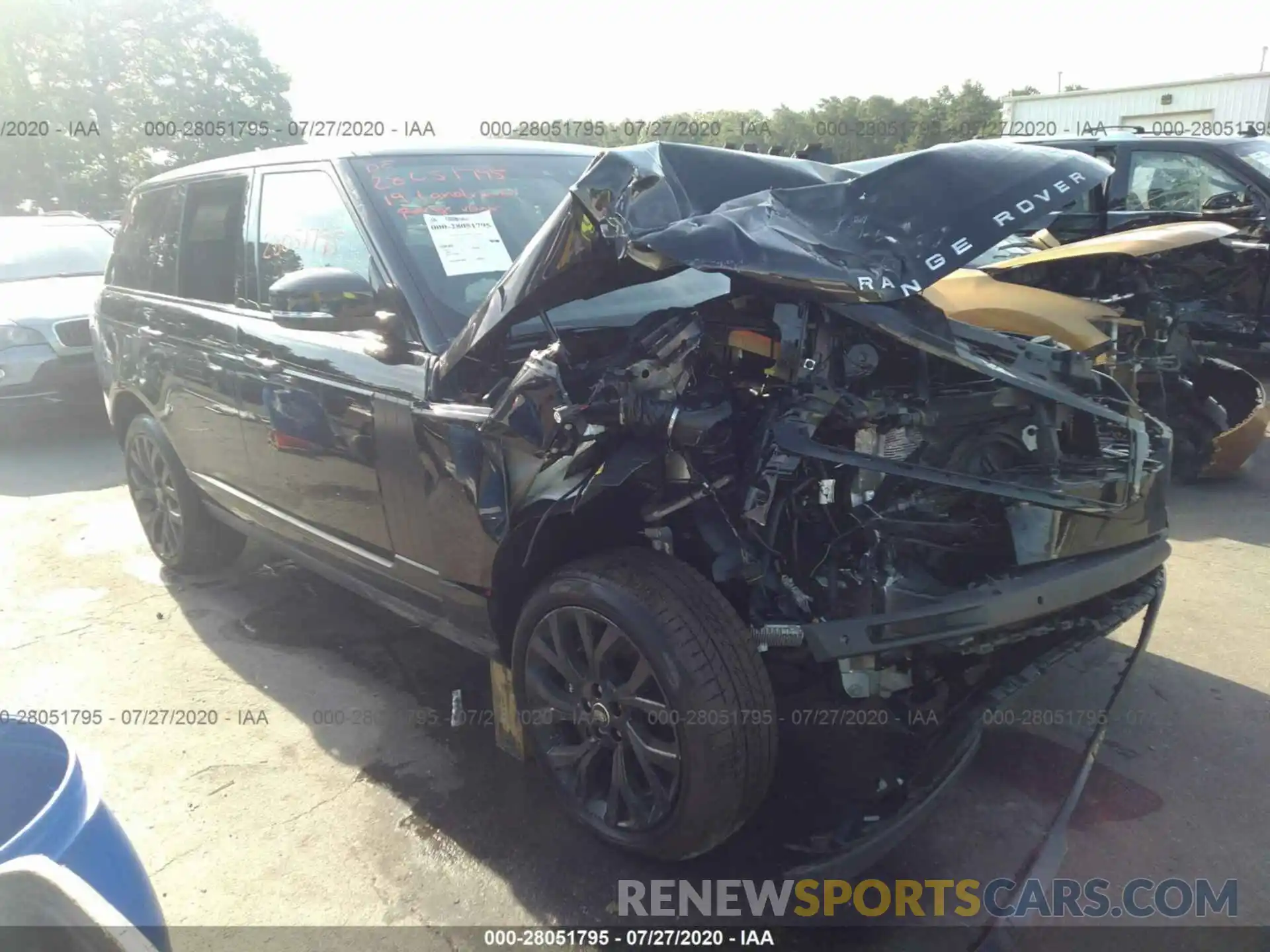 1 Photograph of a damaged car SALGS2RE5KA560895 LAND ROVER RANGE ROVER 2019