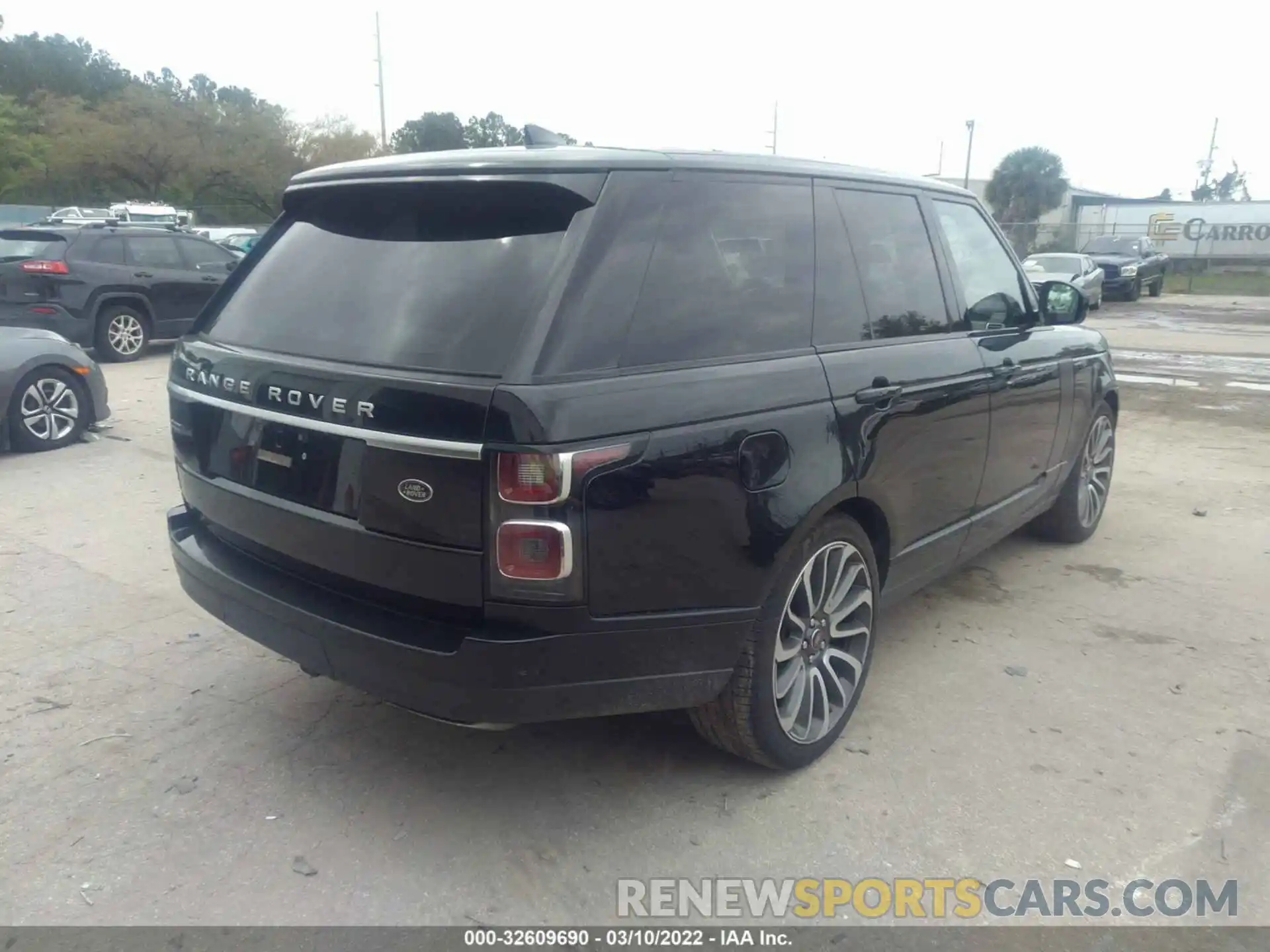 4 Photograph of a damaged car SALGS2RE8KA527079 LAND ROVER RANGE ROVER 2019