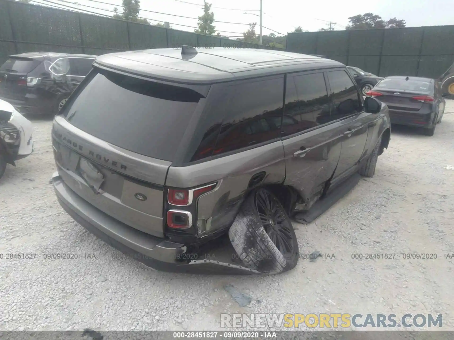 4 Photograph of a damaged car SALGS2RE9KA517094 LAND ROVER RANGE ROVER 2019