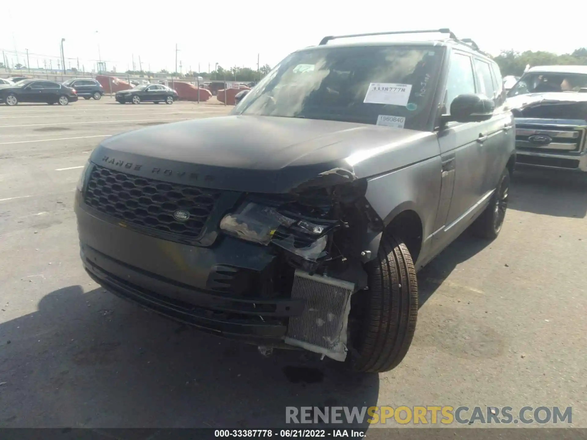 2 Фотография поврежденного автомобиля SALGS2REXKA532171 LAND ROVER RANGE ROVER 2019