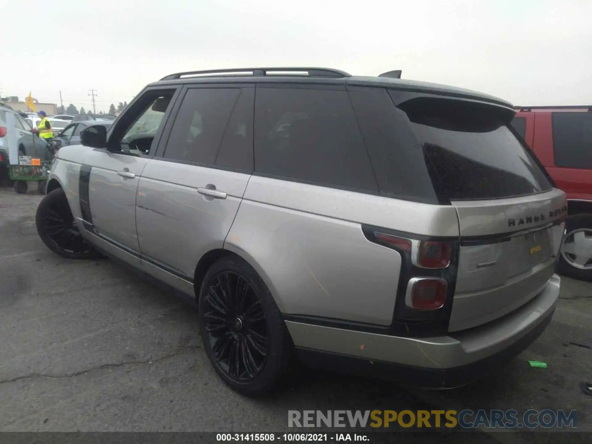 3 Фотография поврежденного автомобиля SALGS2REXKA555529 LAND ROVER RANGE ROVER 2019