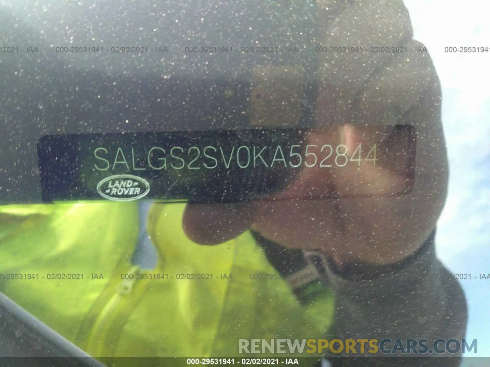 9 Photograph of a damaged car SALGS2SV0KA552844 LAND ROVER RANGE ROVER 2019