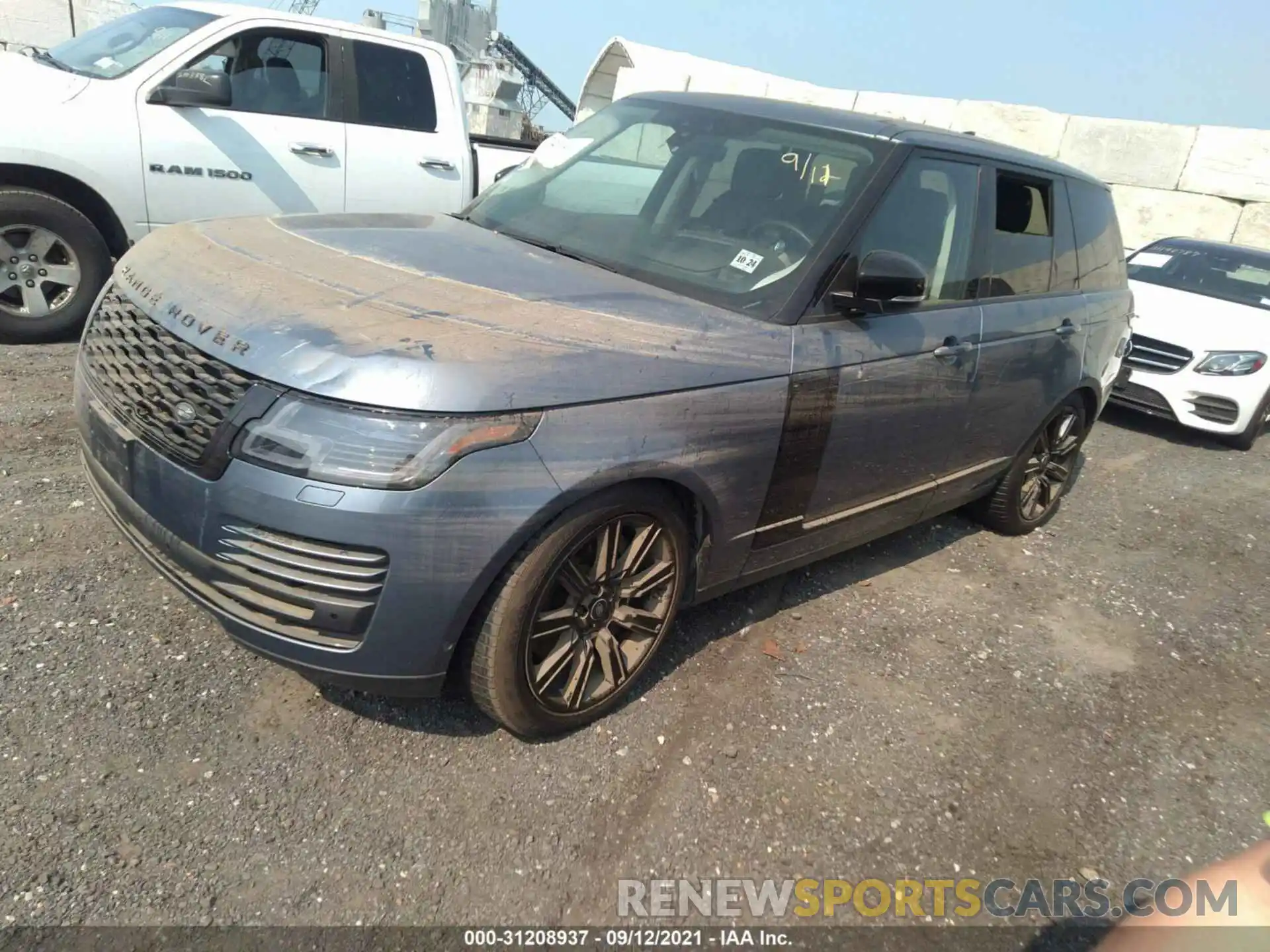 2 Фотография поврежденного автомобиля SALGS2SV5KA524022 LAND ROVER RANGE ROVER 2019