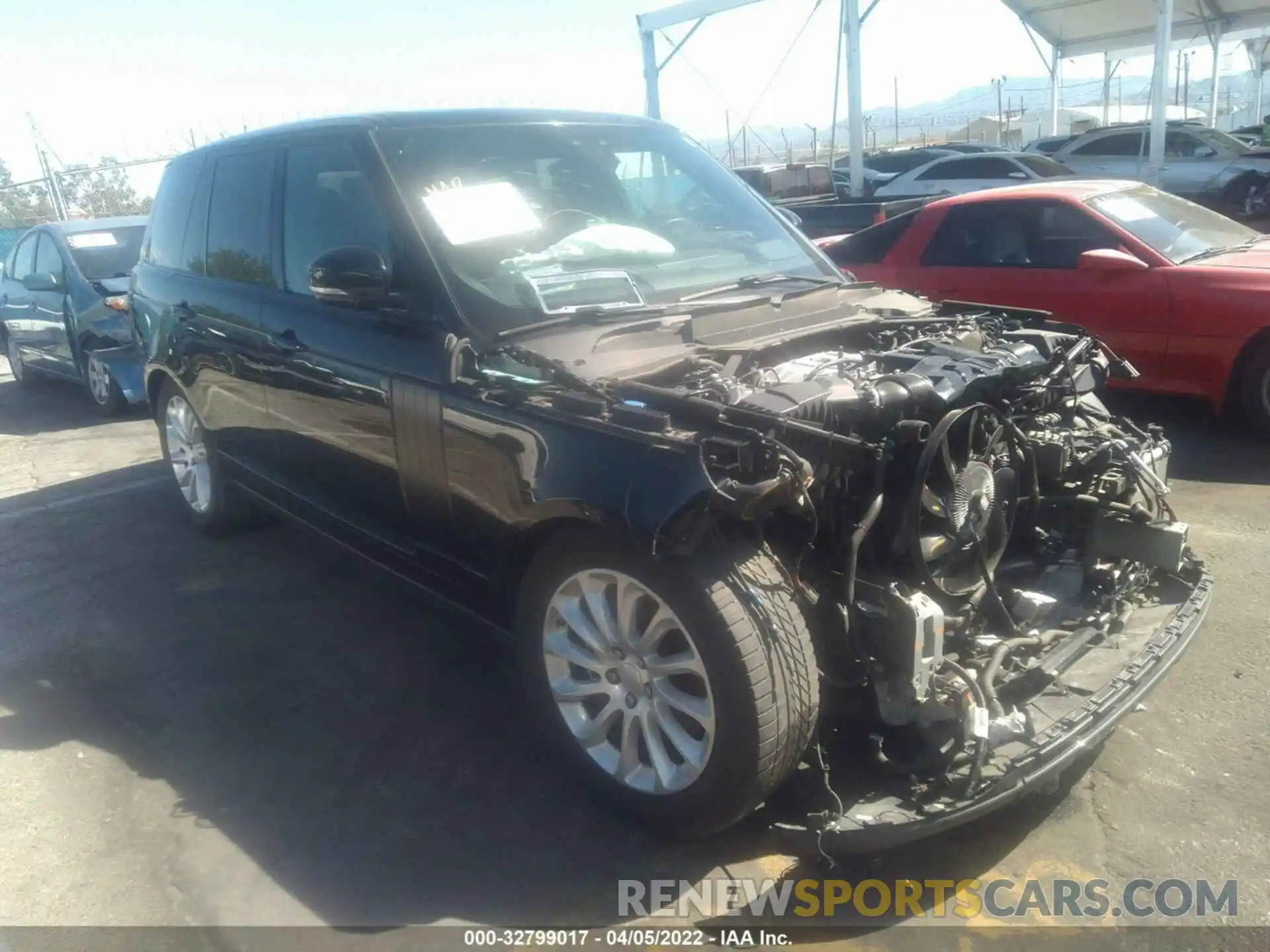 1 Photograph of a damaged car SALGS2SV5KA560101 LAND ROVER RANGE ROVER 2019