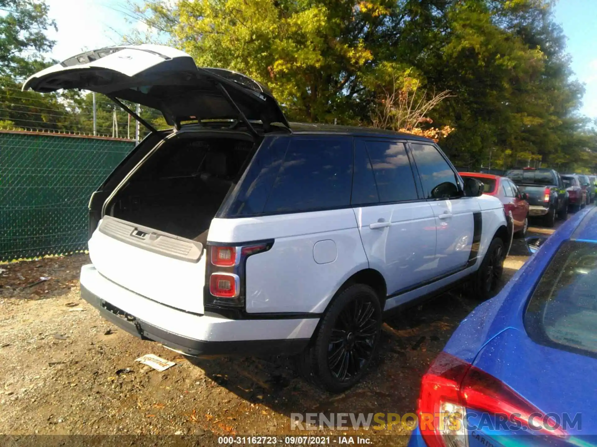 4 Фотография поврежденного автомобиля SALGS2SV7KA538360 LAND ROVER RANGE ROVER 2019