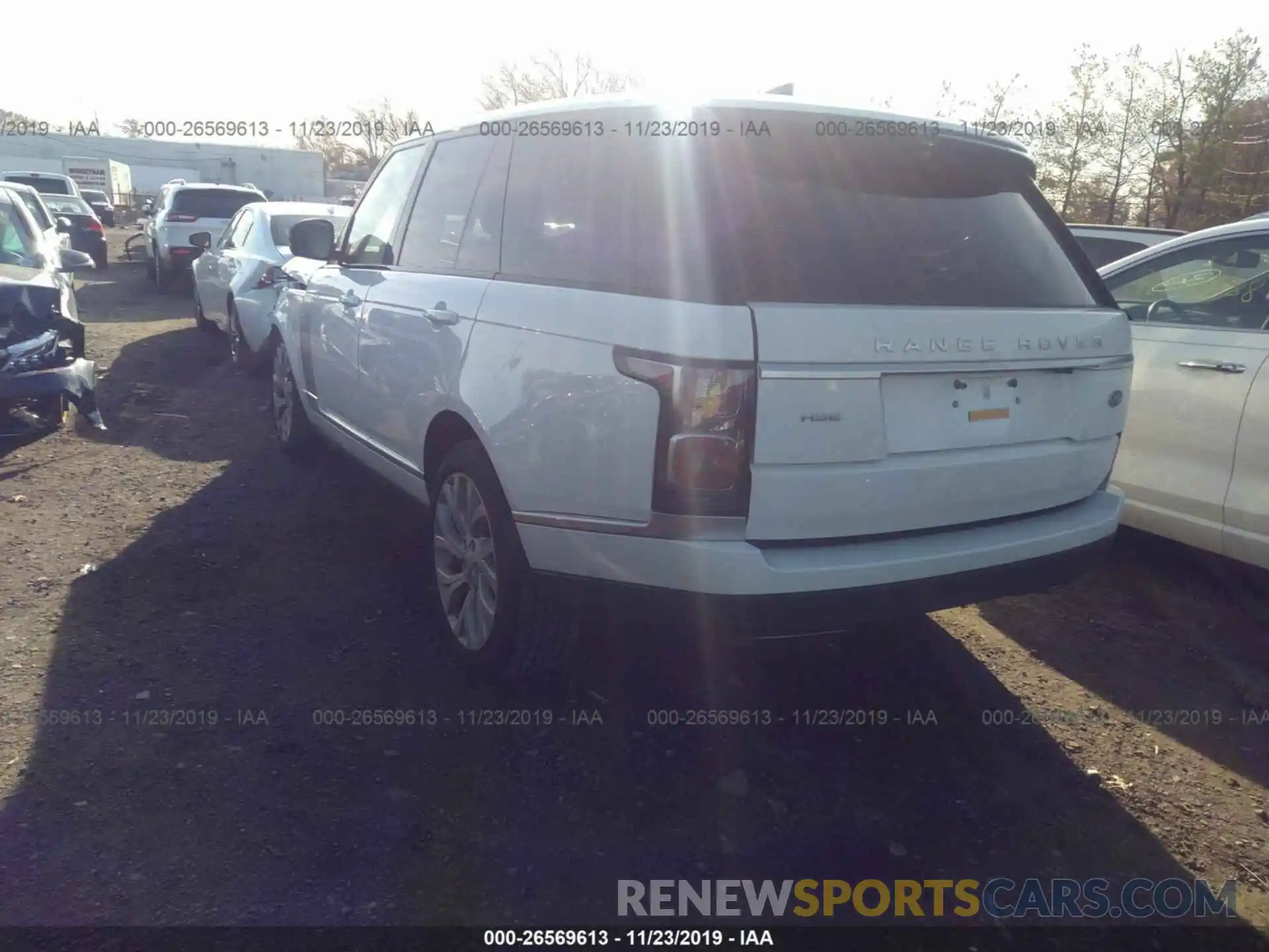 3 Фотография поврежденного автомобиля SALGS2SV7KA541033 LAND ROVER RANGE ROVER 2019