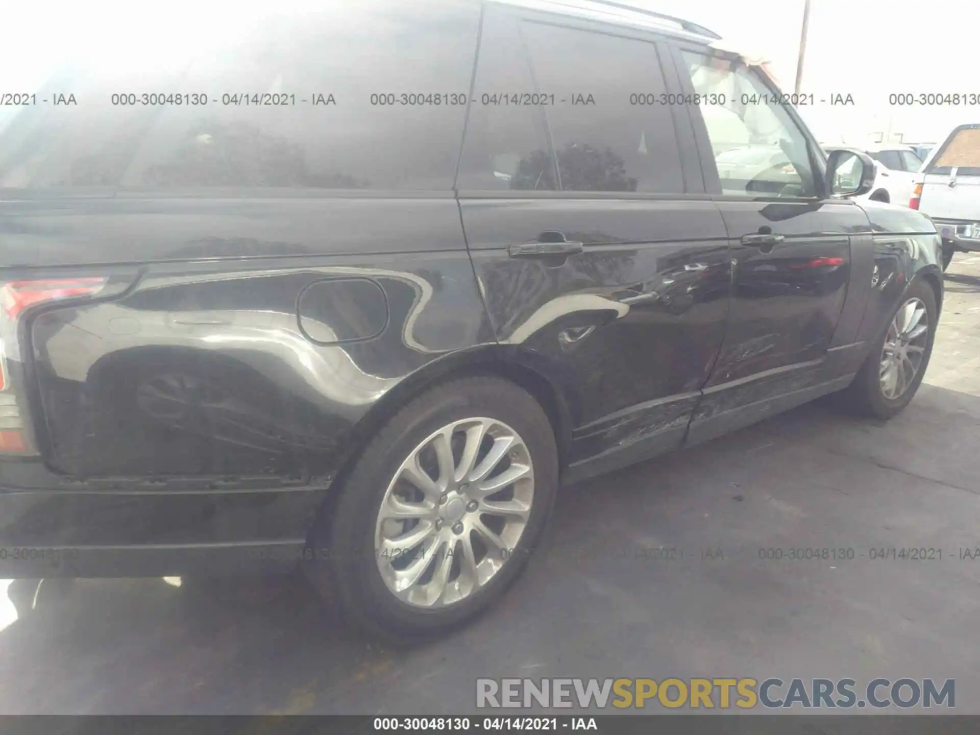 5 Photograph of a damaged car SALGS2SV9KA523701 LAND ROVER RANGE ROVER 2019