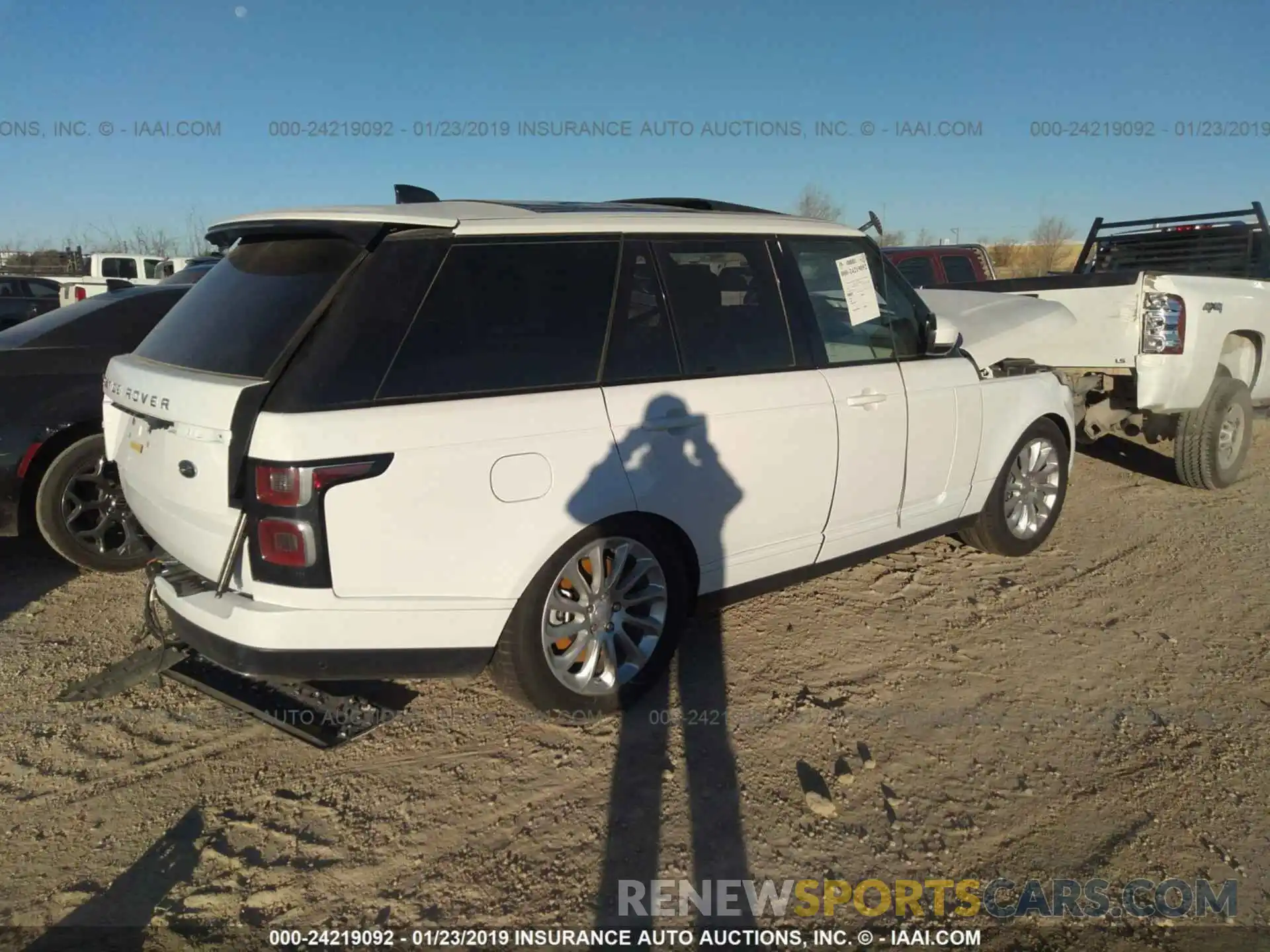 4 Photograph of a damaged car SALGS2SVXKA532293 LAND ROVER RANGE ROVER 2019