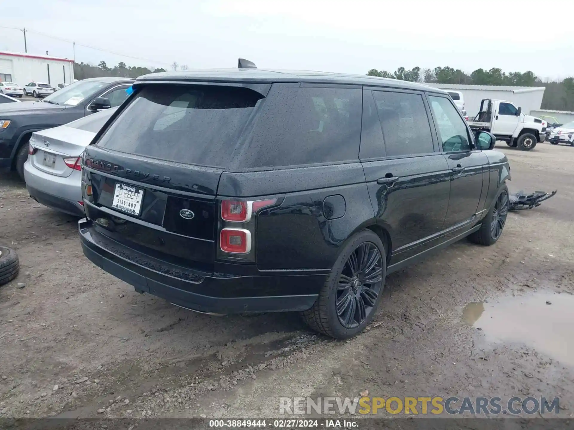 4 Photograph of a damaged car SALGS5RE7KA556185 LAND ROVER RANGE ROVER 2019