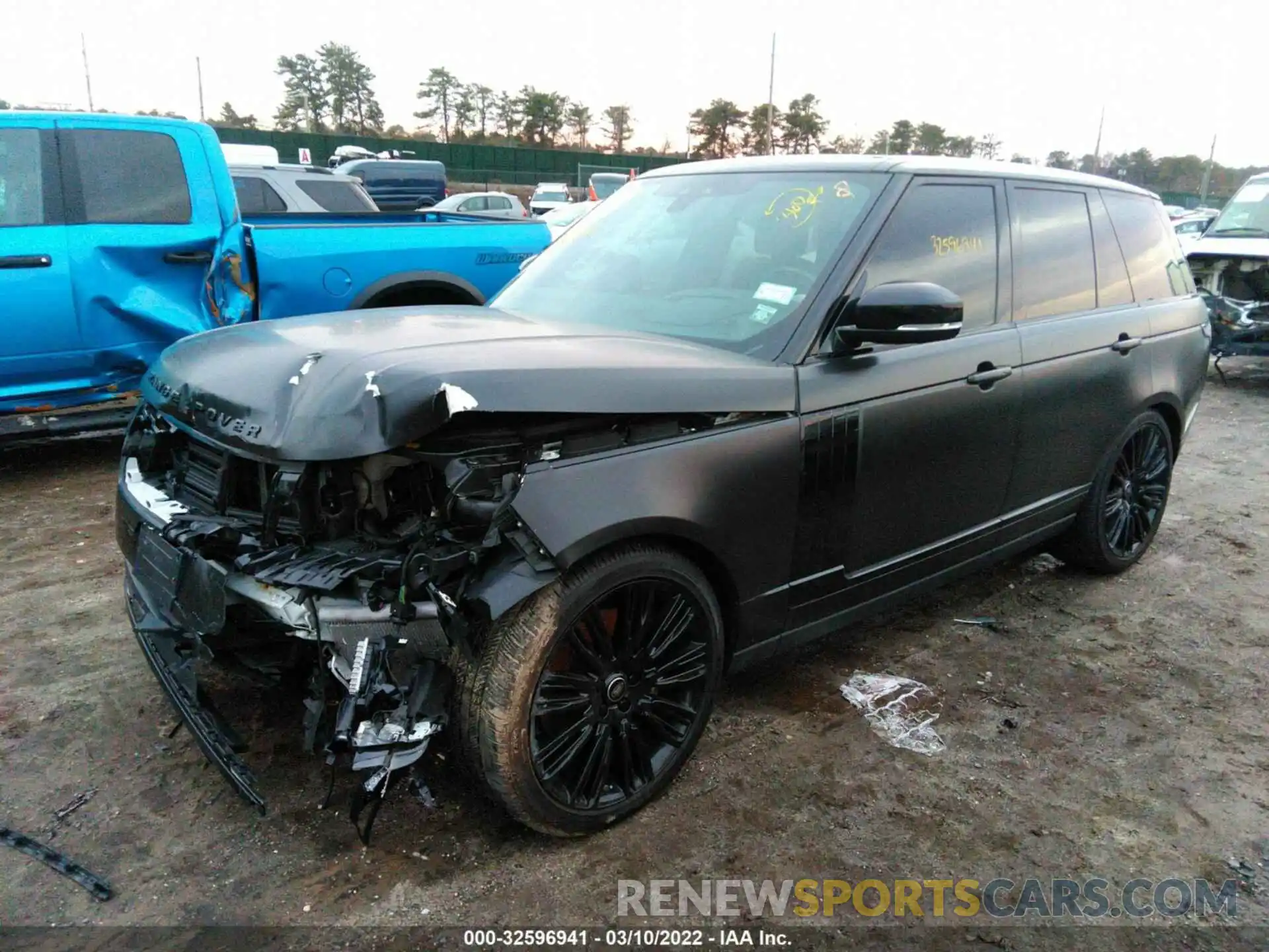 2 Фотография поврежденного автомобиля SALGS2RU0LA406247 LAND ROVER RANGE ROVER 2020