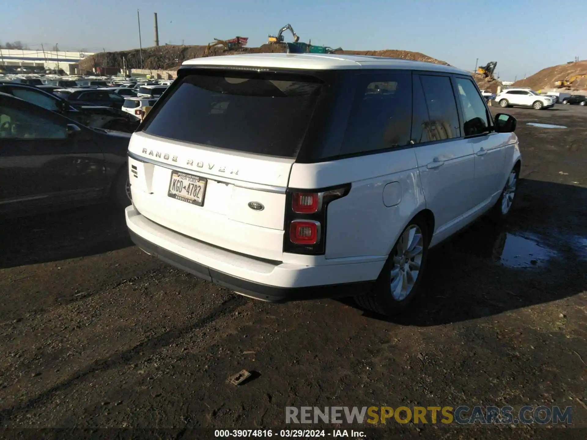 4 Photograph of a damaged car SALGS2RU0LA413845 LAND ROVER RANGE ROVER 2020