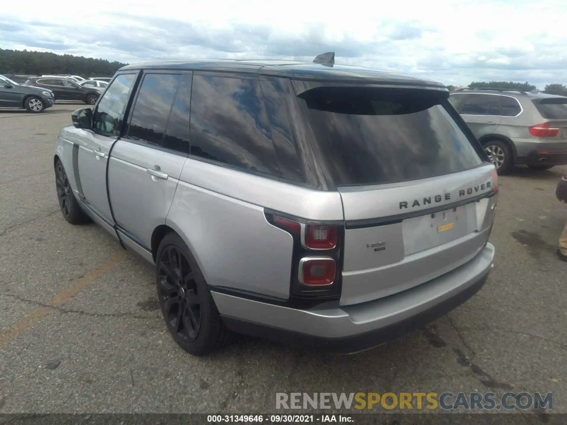 3 Photograph of a damaged car SALGS2RU4LA403612 LAND ROVER RANGE ROVER 2020