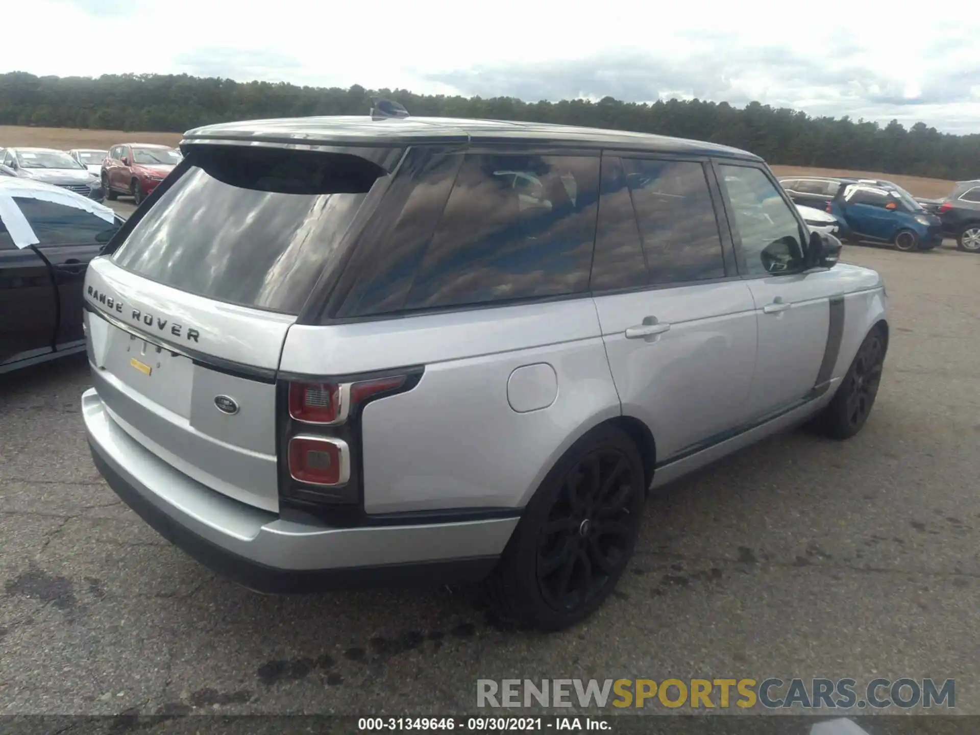 4 Photograph of a damaged car SALGS2RU4LA403612 LAND ROVER RANGE ROVER 2020