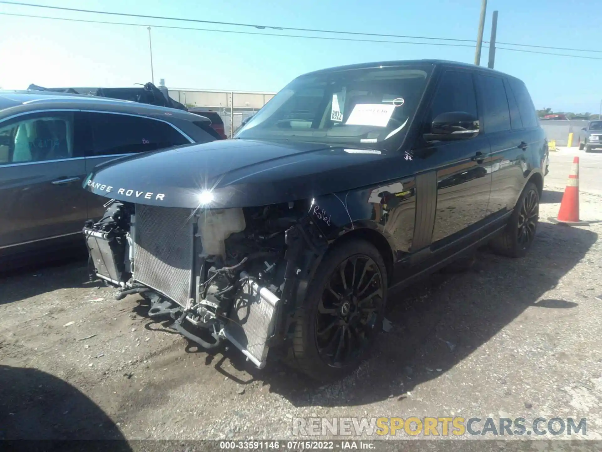 2 Photograph of a damaged car SALGS2RU7LA575925 LAND ROVER RANGE ROVER 2020