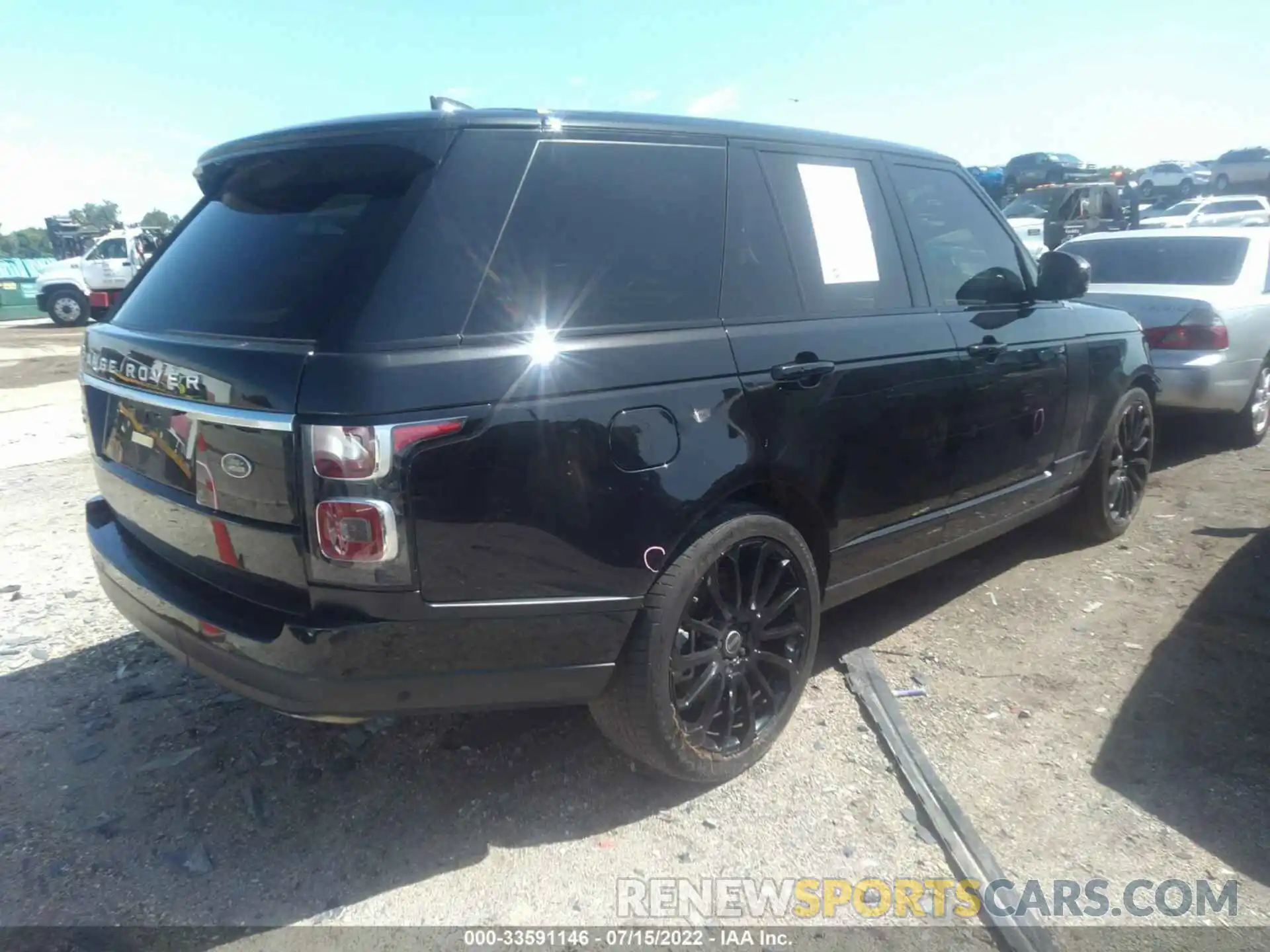 4 Photograph of a damaged car SALGS2RU7LA575925 LAND ROVER RANGE ROVER 2020