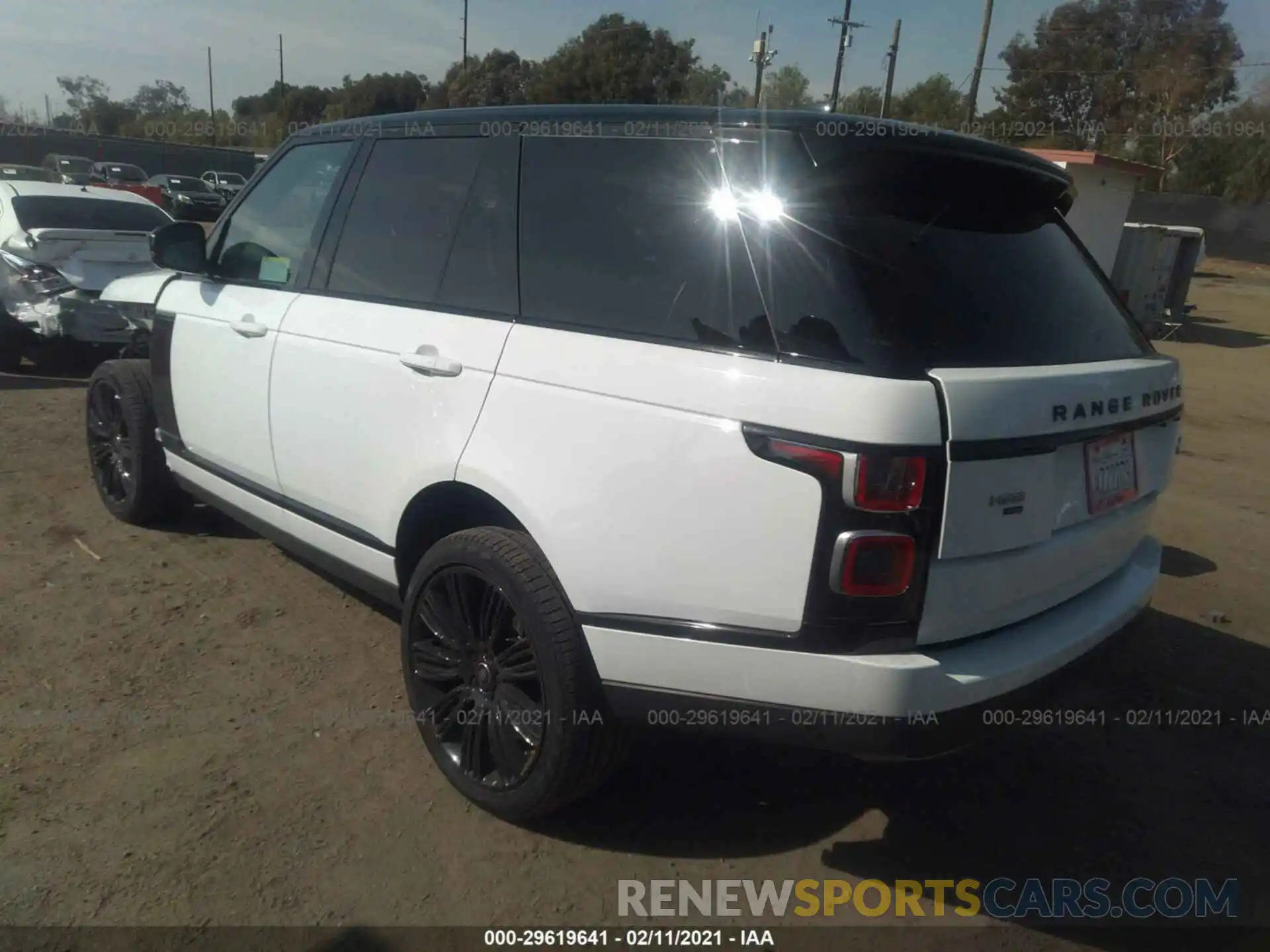 3 Фотография поврежденного автомобиля SALGS2RU9LA599739 LAND ROVER RANGE ROVER 2020