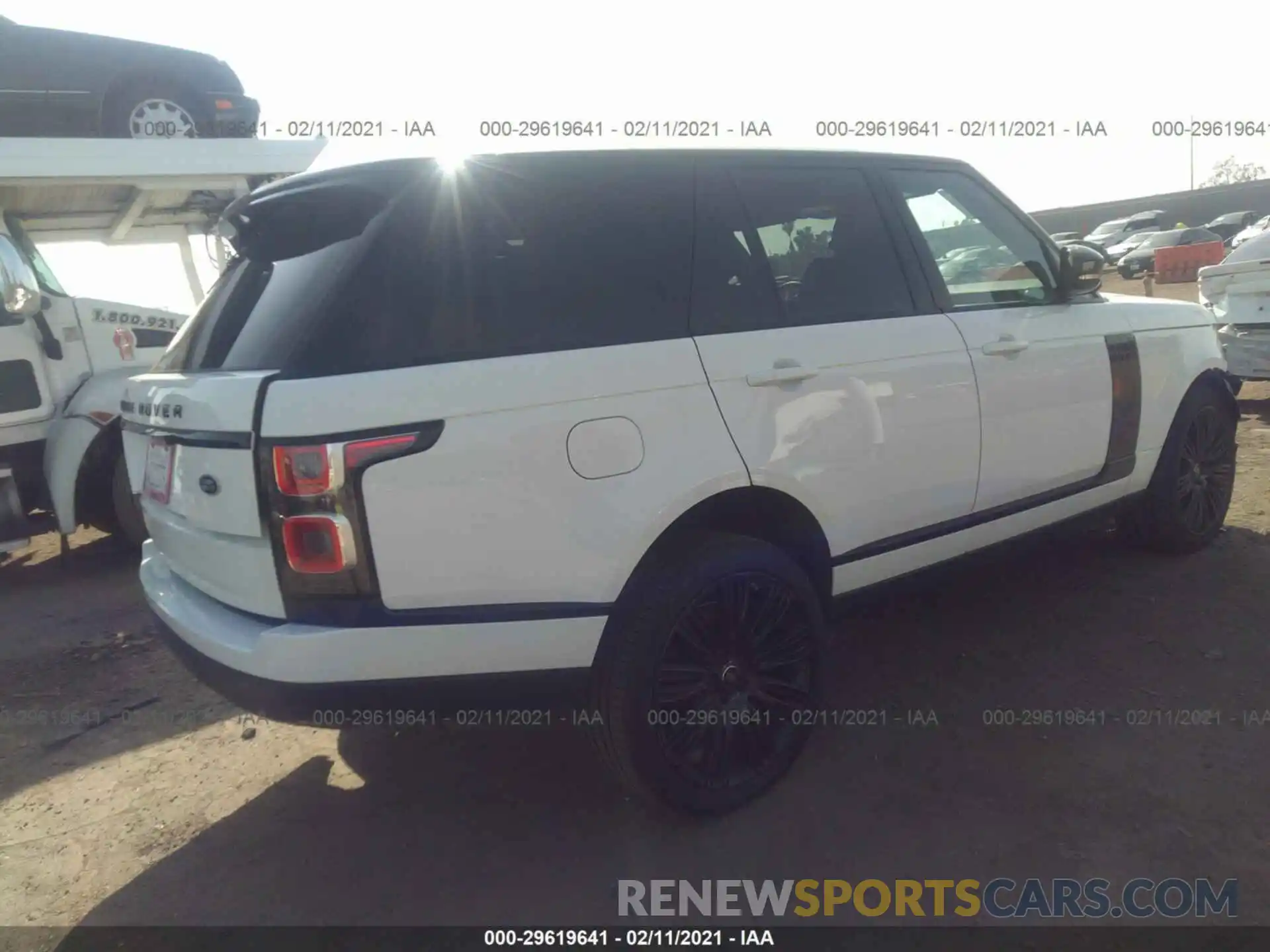 4 Photograph of a damaged car SALGS2RU9LA599739 LAND ROVER RANGE ROVER 2020