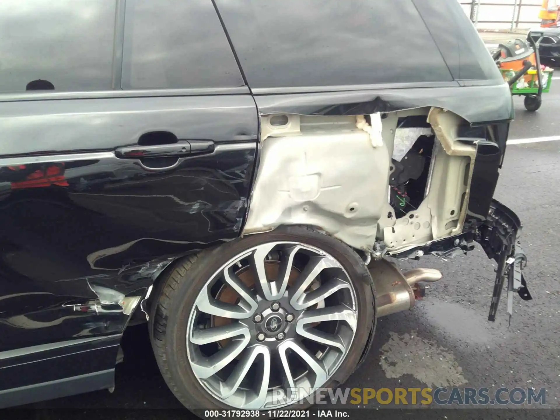 6 Photograph of a damaged car SALGS2RUXLA568449 LAND ROVER RANGE ROVER 2020