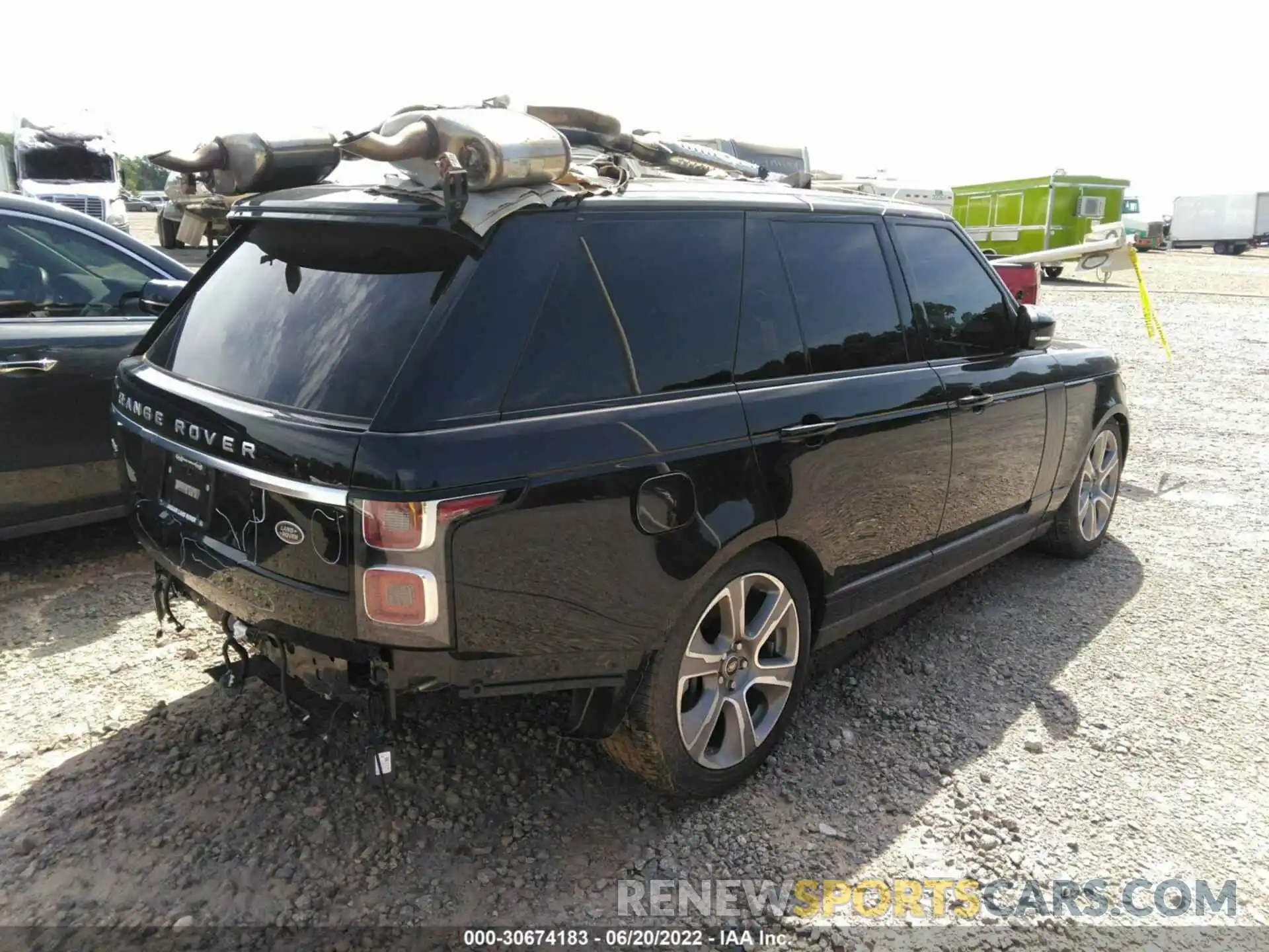 4 Photograph of a damaged car SALGS2RUXLA570671 LAND ROVER RANGE ROVER 2020