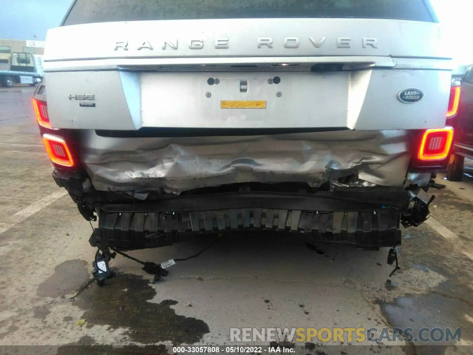 6 Photograph of a damaged car SALGS2RUXLA590354 LAND ROVER RANGE ROVER 2020