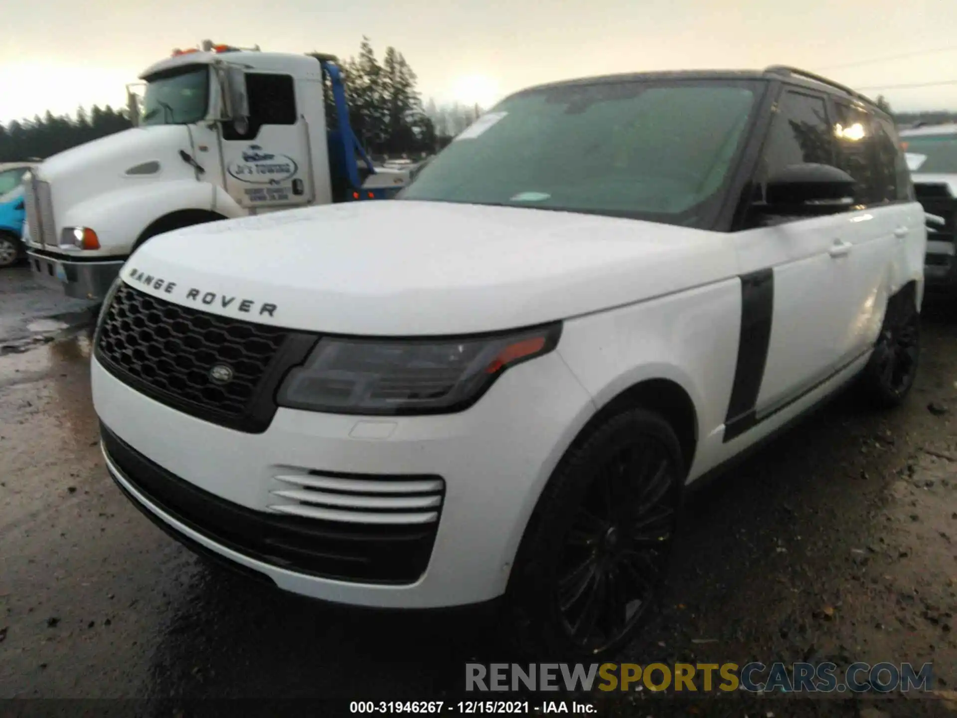 2 Photograph of a damaged car SALGS2RUXLA599930 LAND ROVER RANGE ROVER 2020