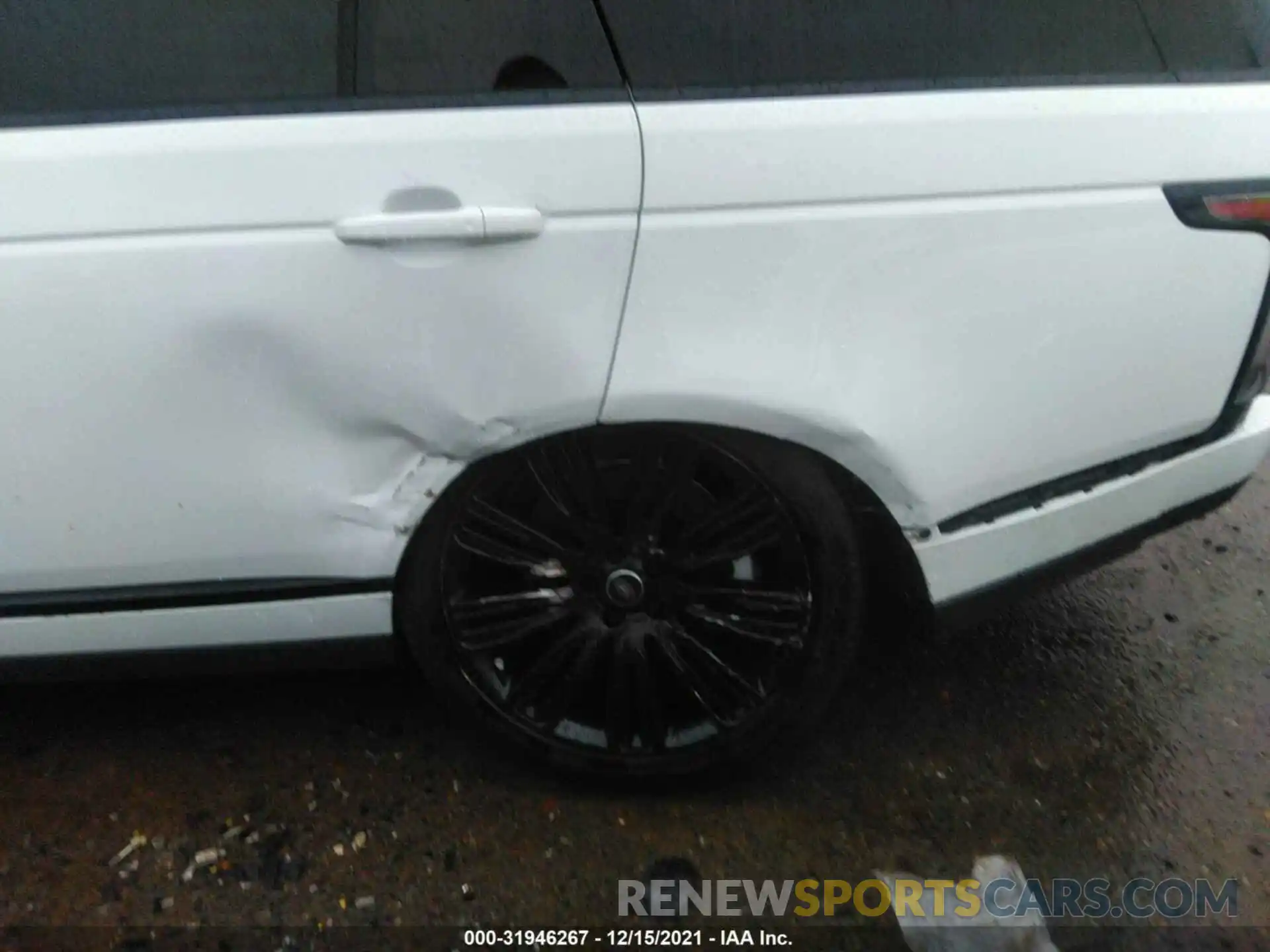 6 Photograph of a damaged car SALGS2RUXLA599930 LAND ROVER RANGE ROVER 2020