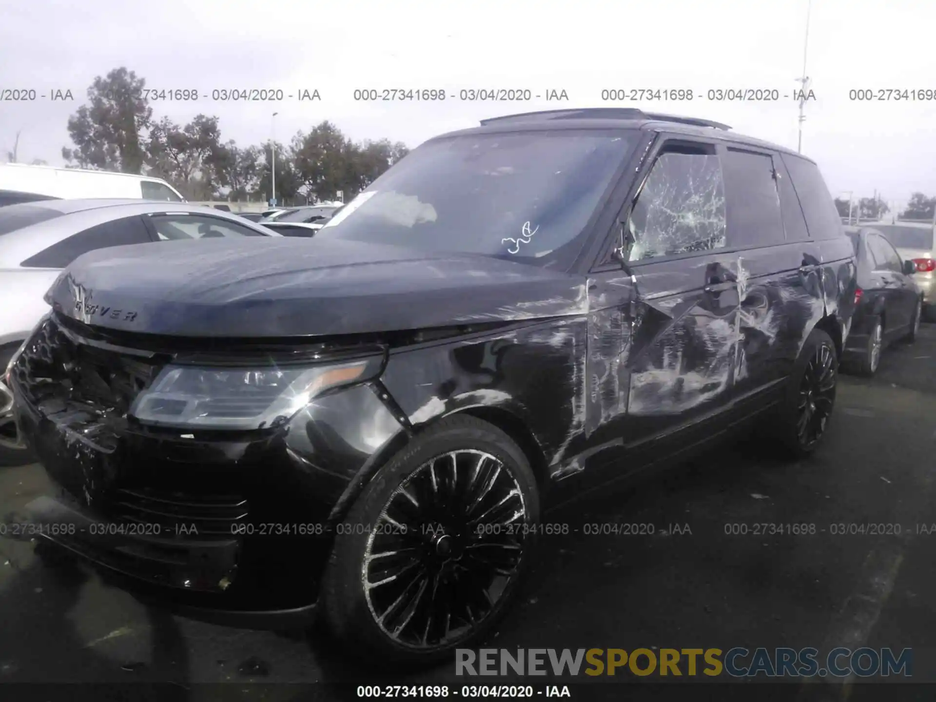 2 Photograph of a damaged car SALGS2SE1LA580413 LAND ROVER RANGE ROVER 2020