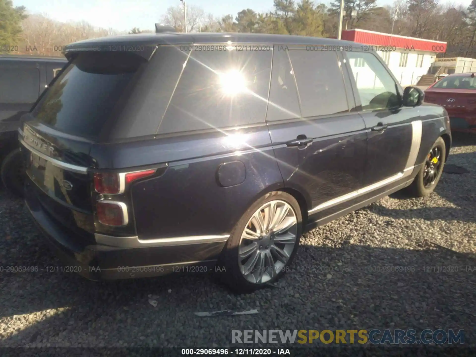 4 Photograph of a damaged car SALGS2SE2LA574054 LAND ROVER RANGE ROVER 2020