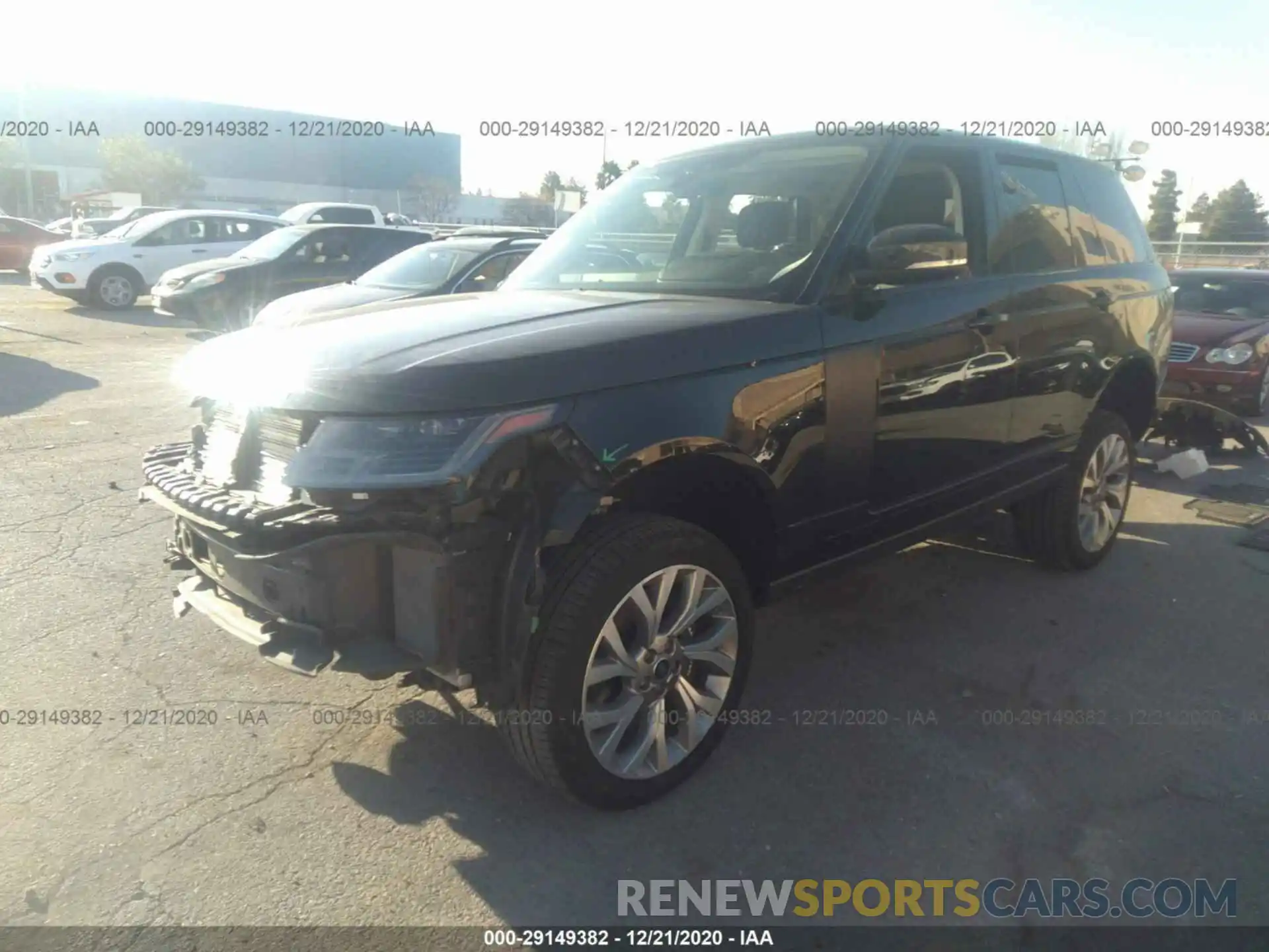 2 Photograph of a damaged car SALGS2SE4LA569745 LAND ROVER RANGE ROVER 2020