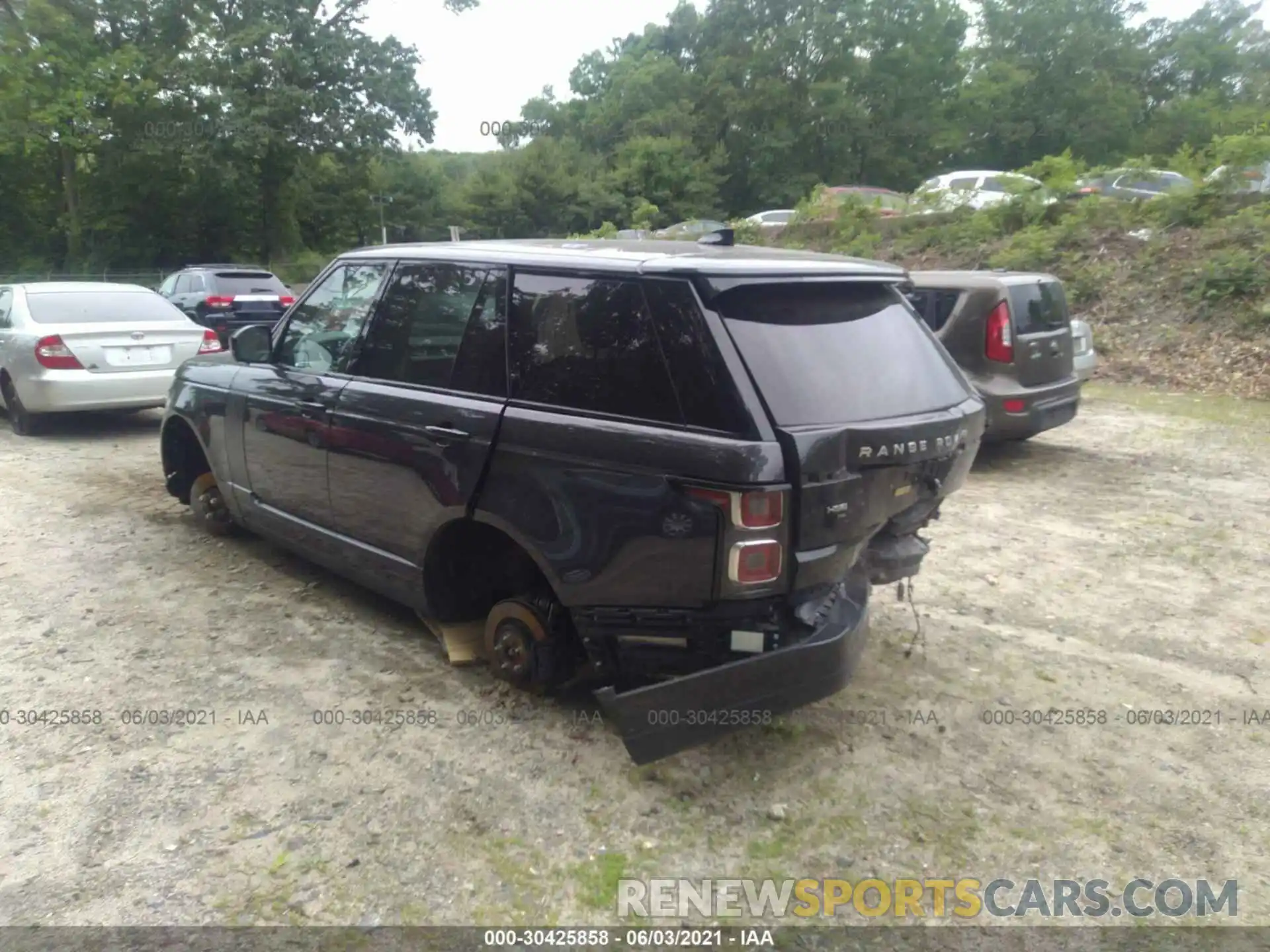 3 Photograph of a damaged car SALGS2SE6LA599491 LAND ROVER RANGE ROVER 2020