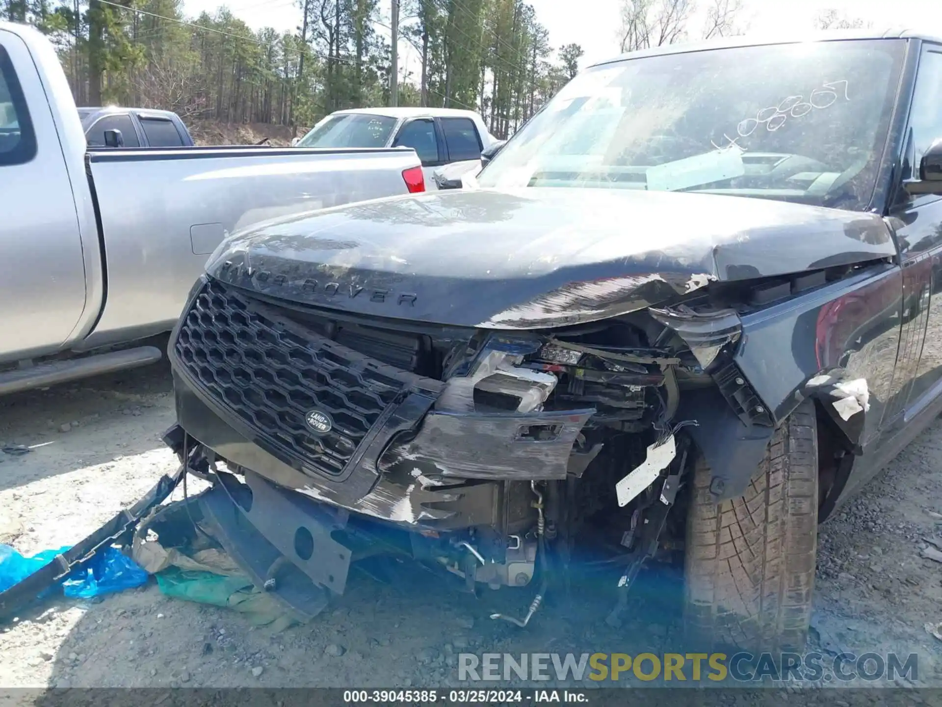 6 Photograph of a damaged car SALGS2SE7LA408807 LAND ROVER RANGE ROVER 2020