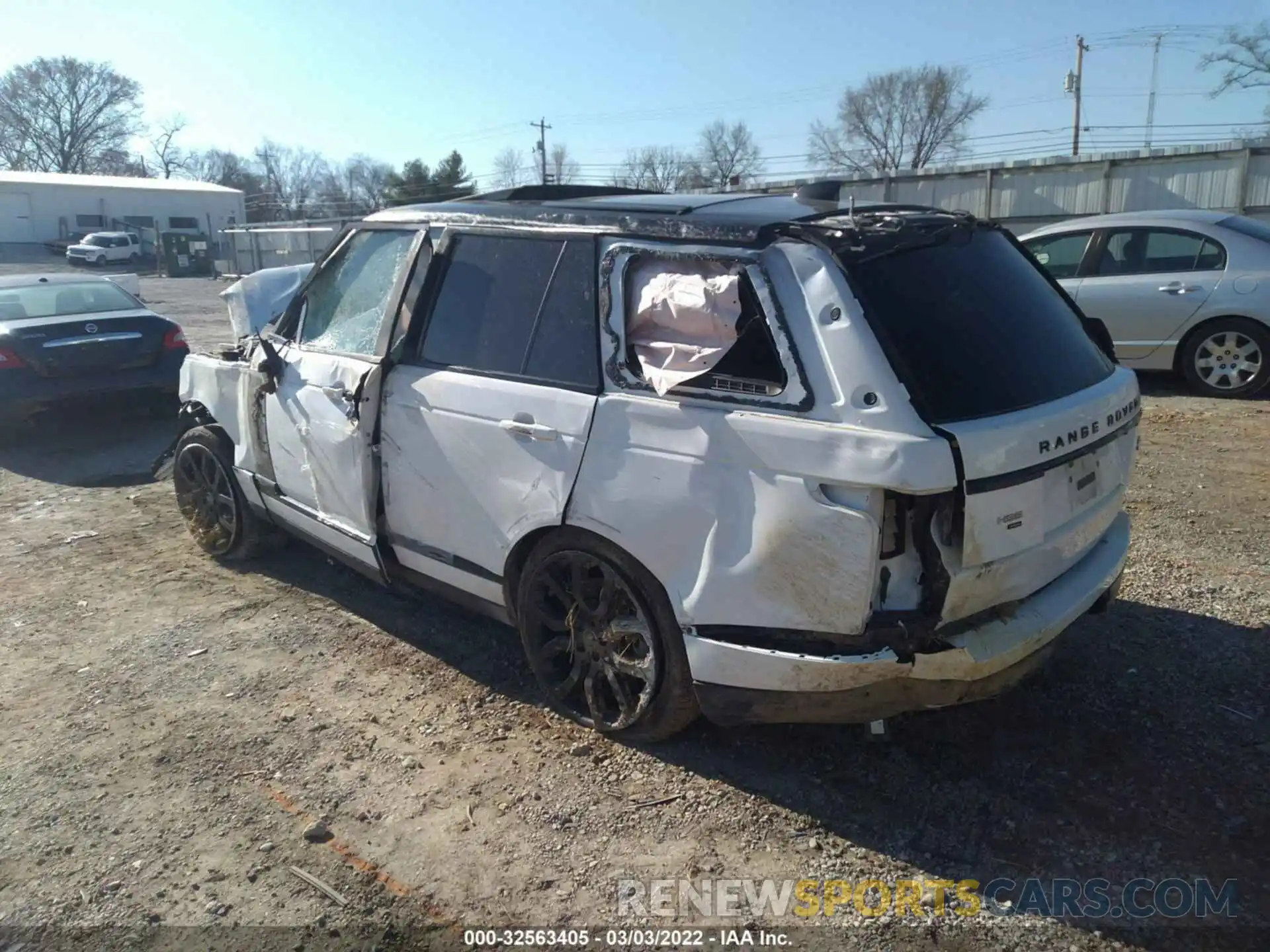 3 Photograph of a damaged car SALGS2SEXLA579700 LAND ROVER RANGE ROVER 2020