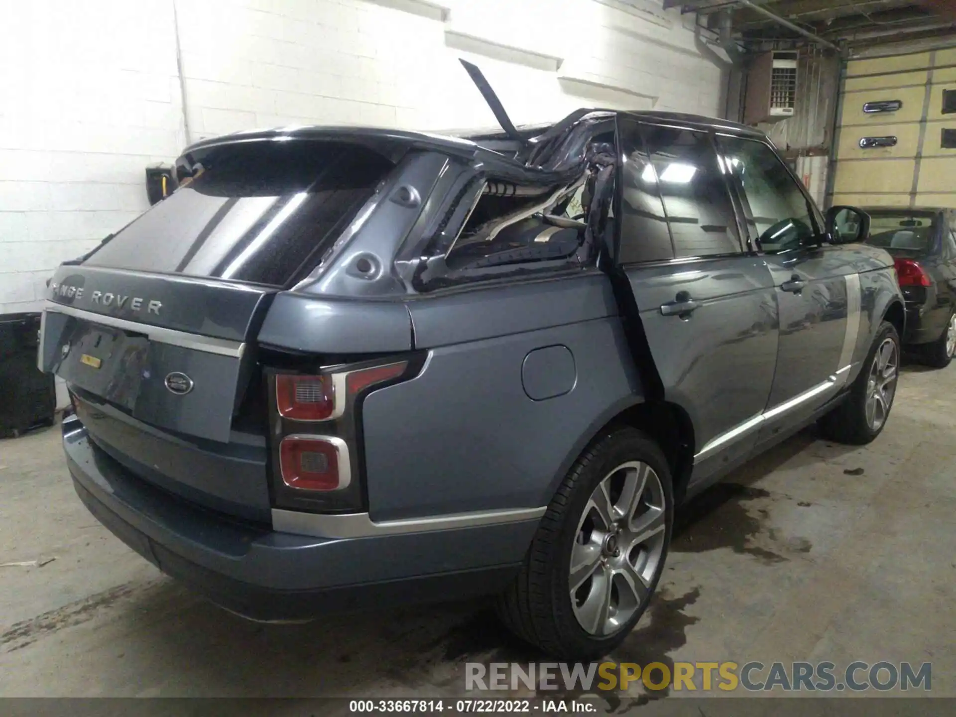 6 Photograph of a damaged car SALGS4RY8LA581568 LAND ROVER RANGE ROVER 2020