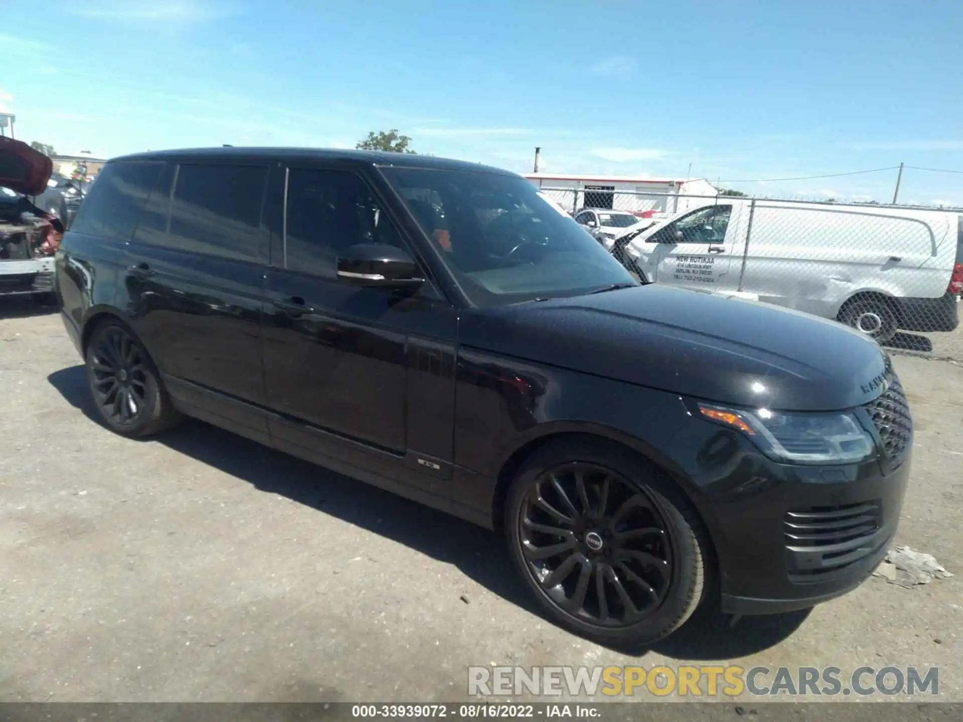 1 Photograph of a damaged car SALGS5SE3LA579409 LAND ROVER RANGE ROVER 2020